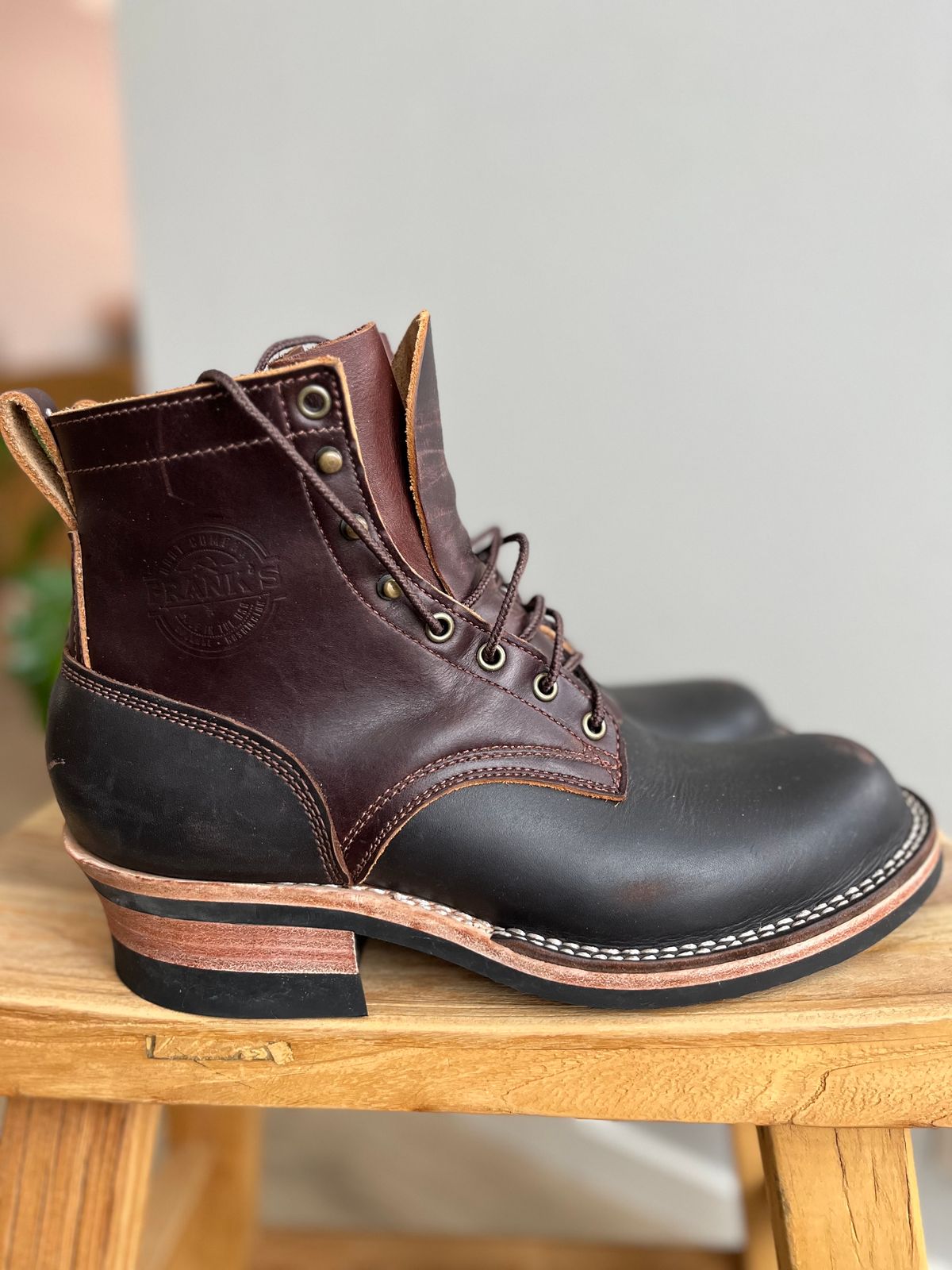 Photo by Qltyboots on November 1, 2023 of the Frank's Boots Wilshire in Seidel Mocha Oil Tan.