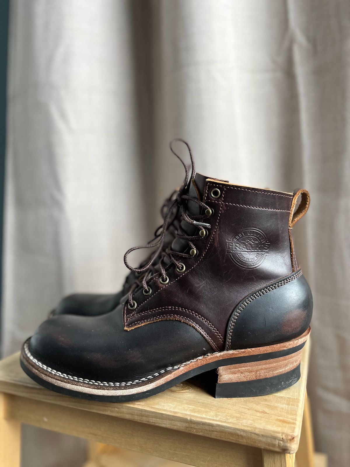 Photo by Qltyboots on March 1, 2024 of the Frank's Boots Wilshire in Seidel Mocha Oil Tan.