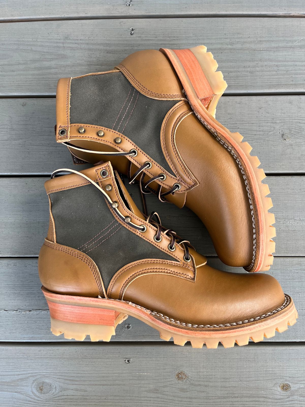 Photo by Qltyboots on October 1, 2023 of the Frank's Boots Ryker AT in Seidel Tan Teton.