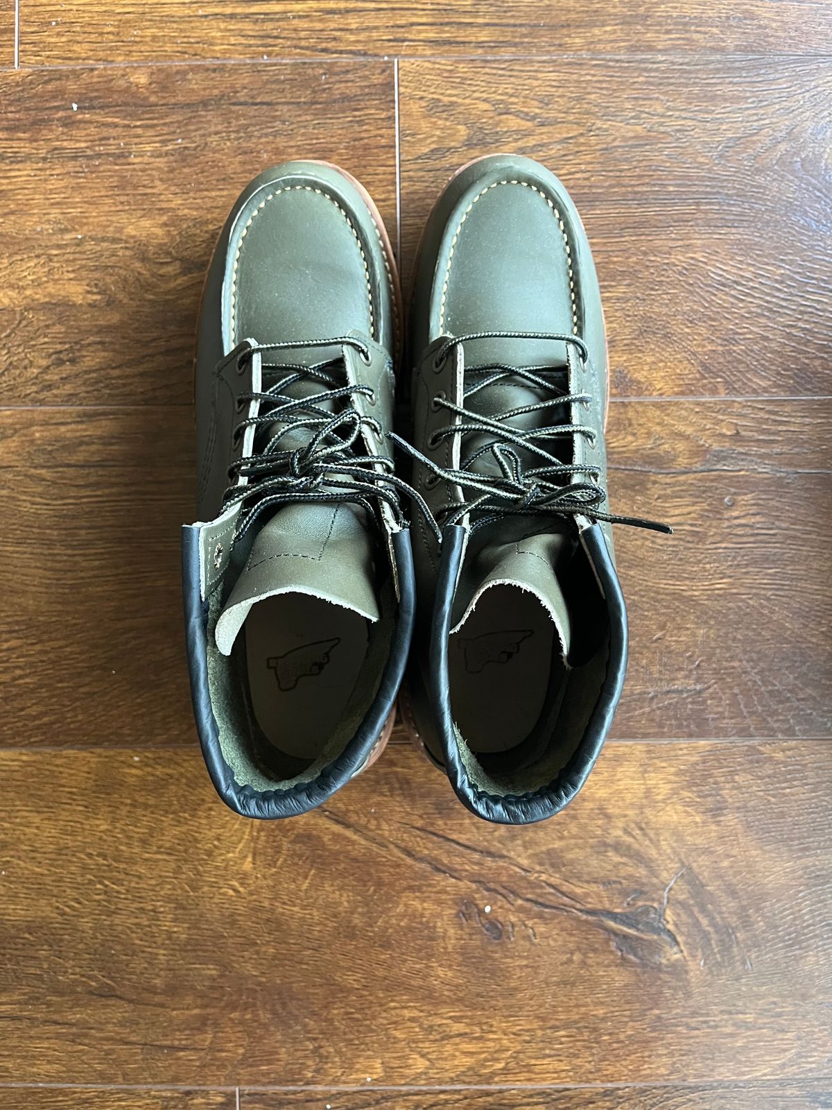Photo by amekajihead on October 1, 2023 of the Red Wing 6-Inch Classic Moc in S.B. Foot Alpine Portage.