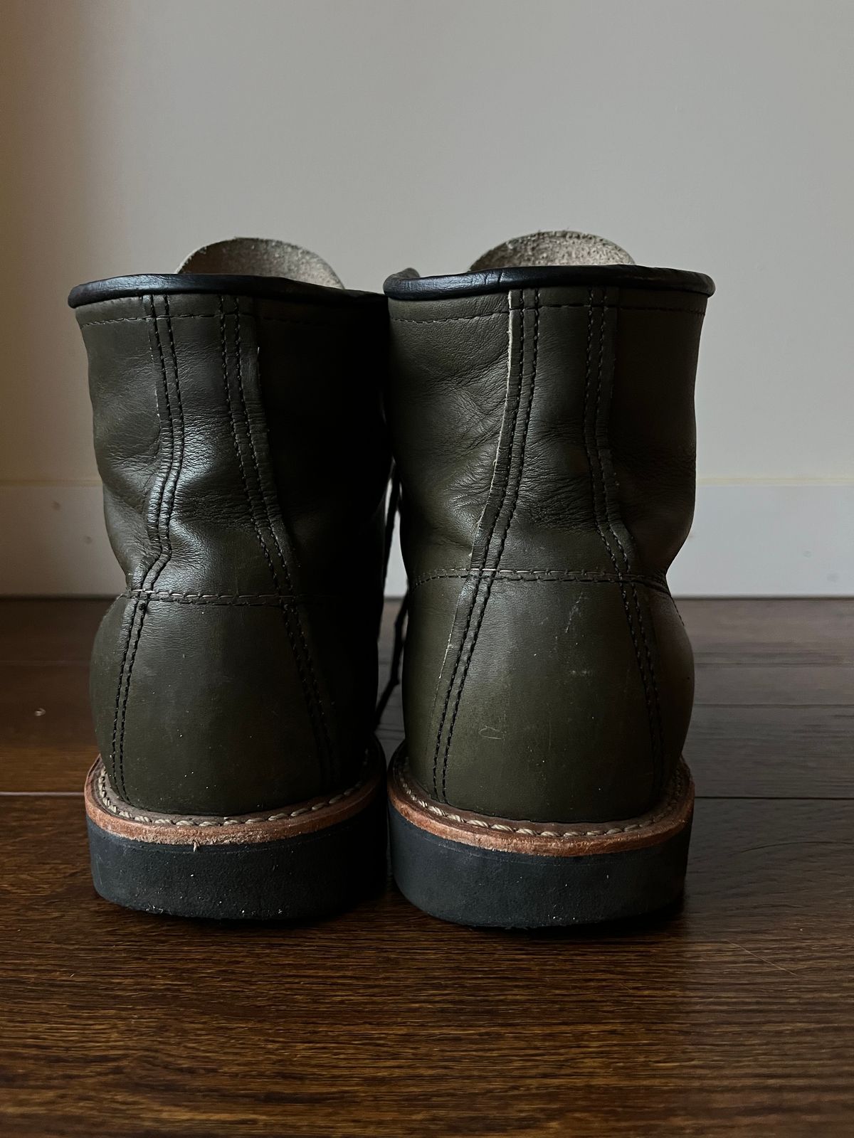 Photo by amekajihead on December 1, 2023 of the Red Wing 6-Inch Classic Moc in S.B. Foot Alpine Portage.