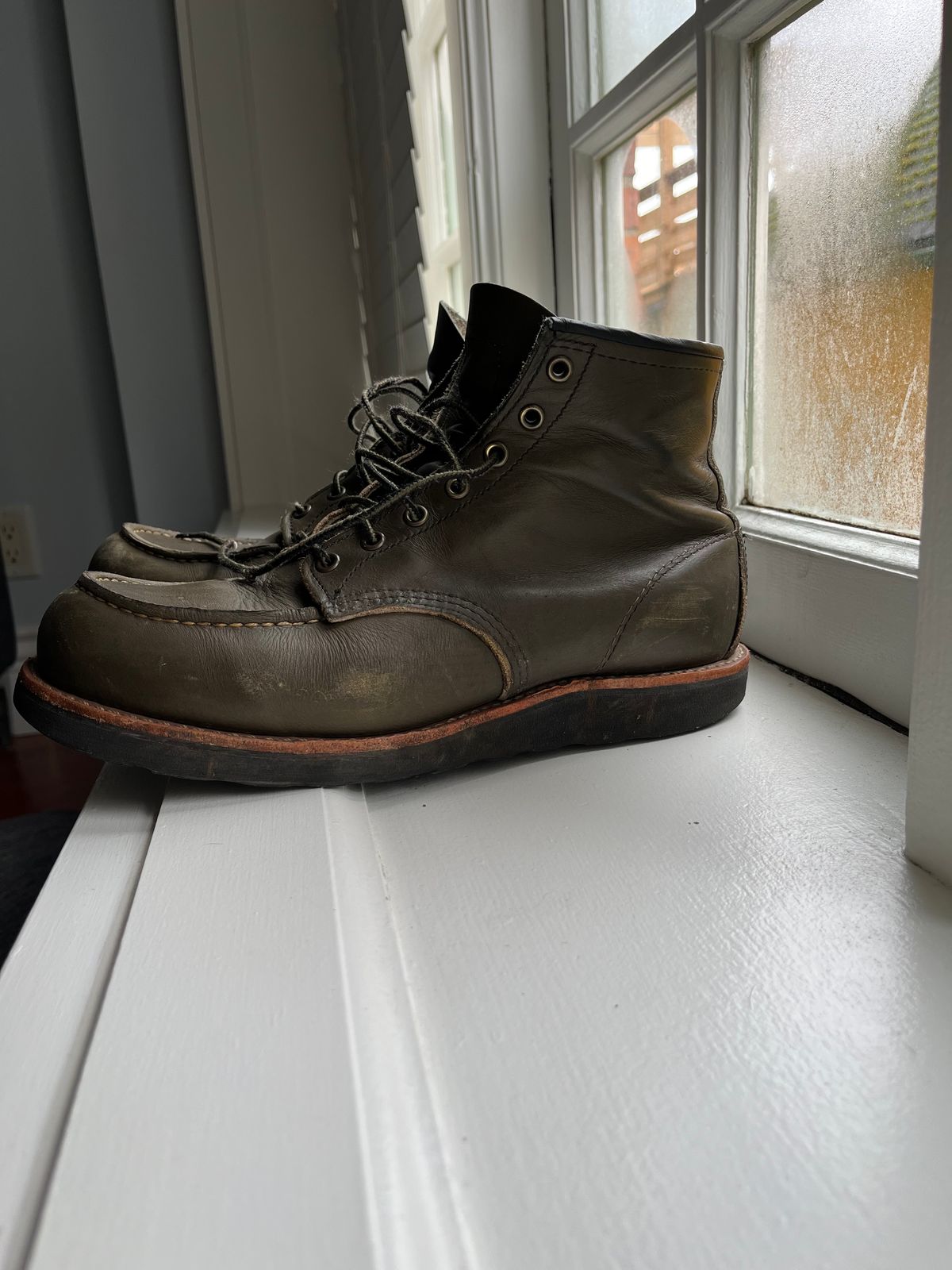 Photo by amekajihead on March 1, 2024 of the Red Wing 6-Inch Classic Moc in S.B. Foot Alpine Portage.
