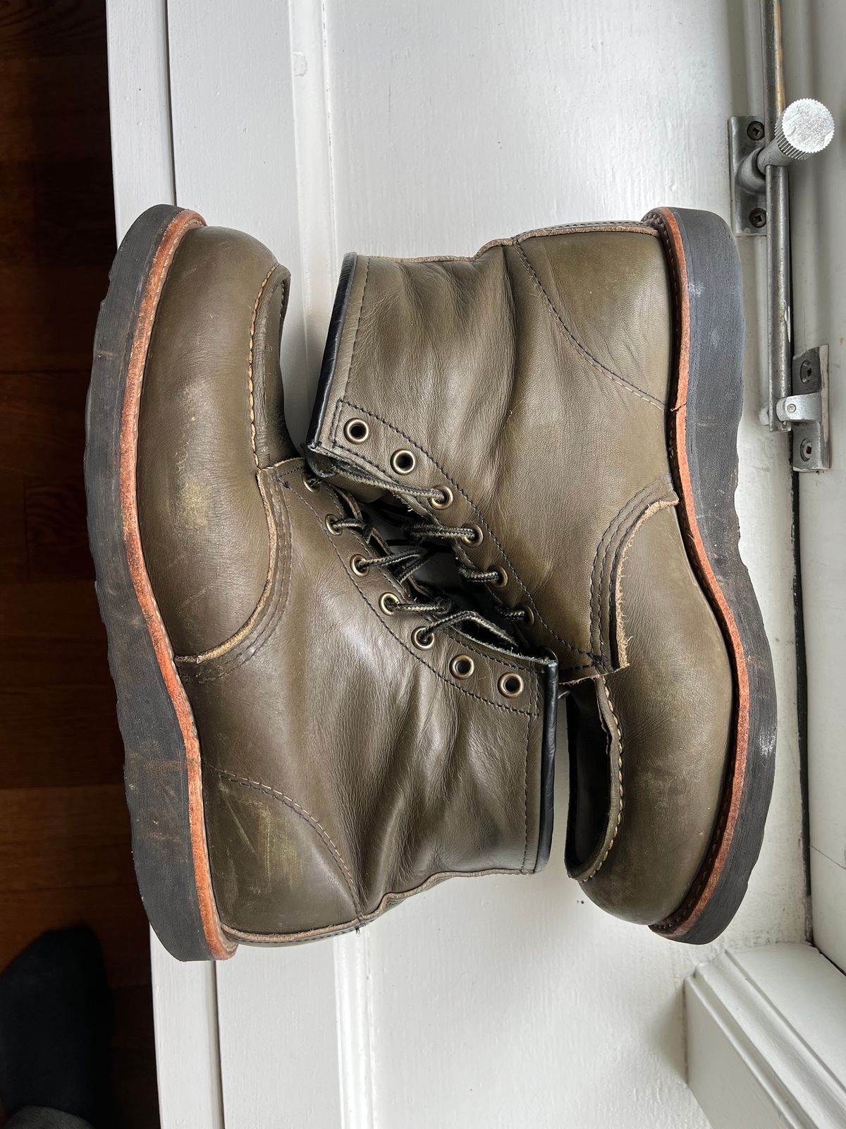 Photo by amekajihead on March 1, 2024 of the Red Wing 6-Inch Classic Moc in S.B. Foot Alpine Portage.
