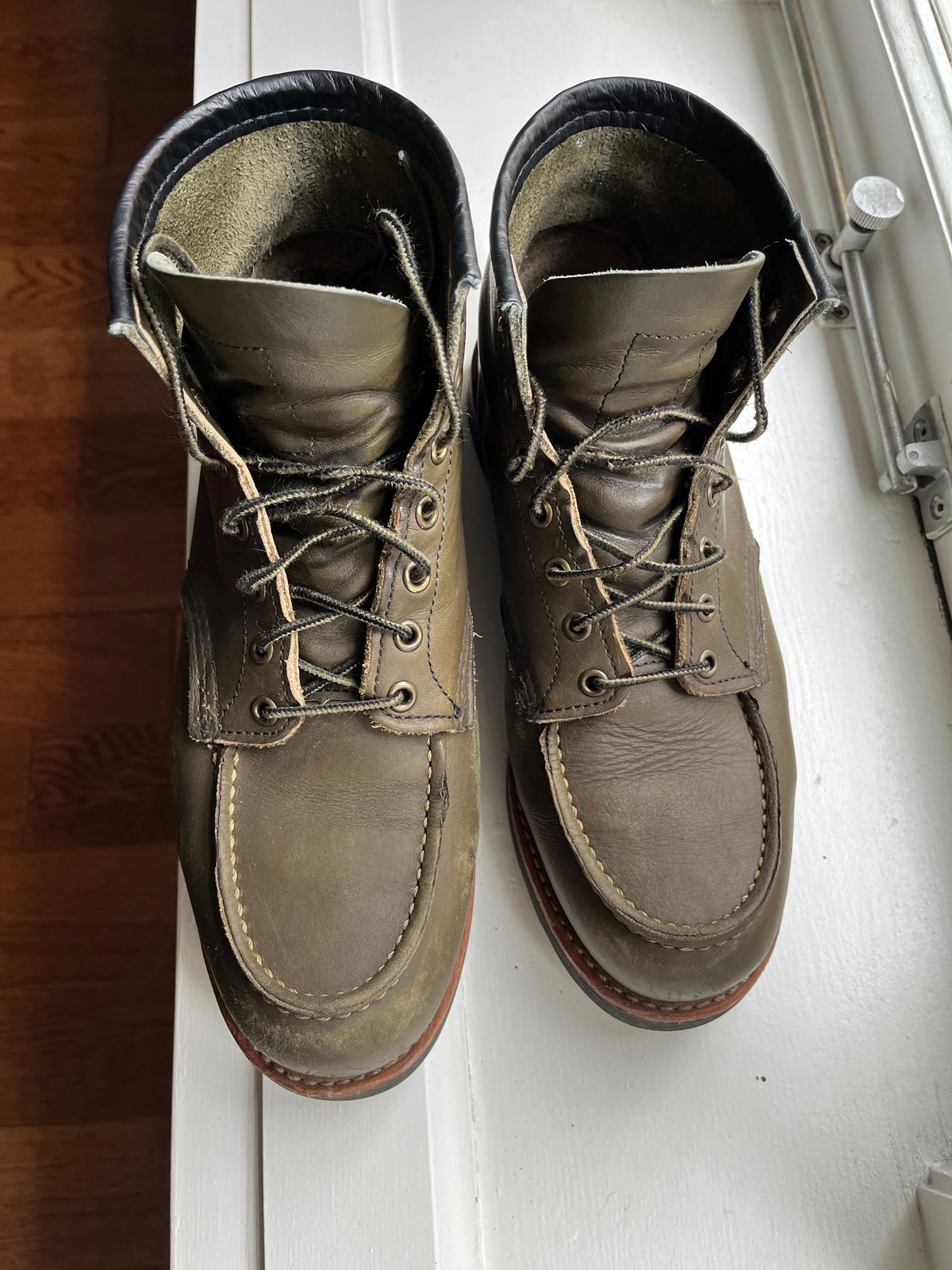 Photo by amekajihead on March 1, 2024 of the Red Wing 6-Inch Classic Moc in S.B. Foot Alpine Portage.