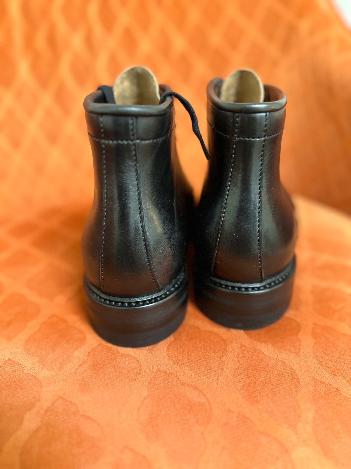 Photo by Oncomingstorm on November 3, 2023 of the Flame Panda Service Boot in Maryam Natural Horsebutt Overdyed Brown then Black.