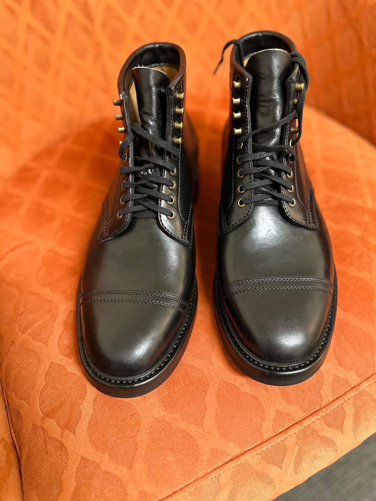 Photo by Oncomingstorm on November 3, 2023 of the Flame Panda Service Boot in Maryam Natural Horsebutt Overdyed Brown then Black.