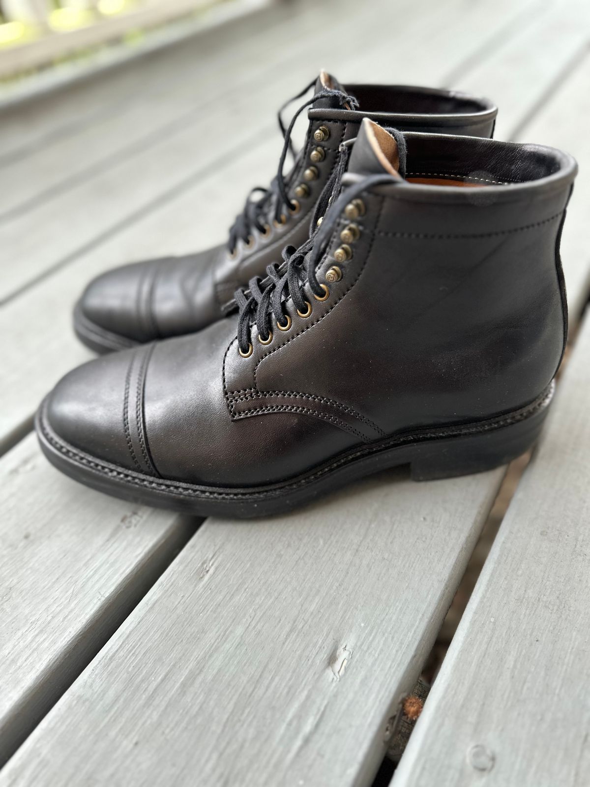 Photo by Oncomingstorm on April 2, 2024 of the Flame Panda Service Boot in Maryam Natural Horsebutt Overdyed Brown then Black.