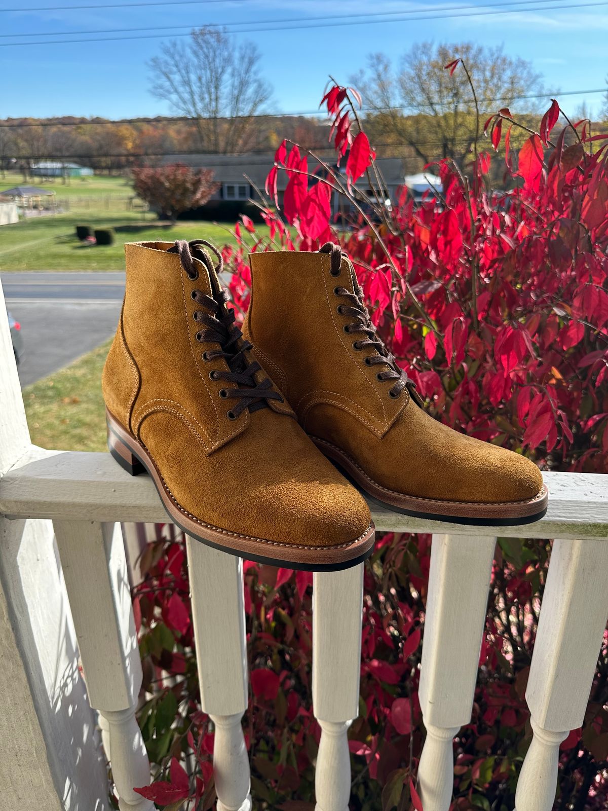 Photo by Oncomingstorm on November 3, 2024 of the Kiattoko Handmade Boondockers in Horween Wheat Chamois Roughout.