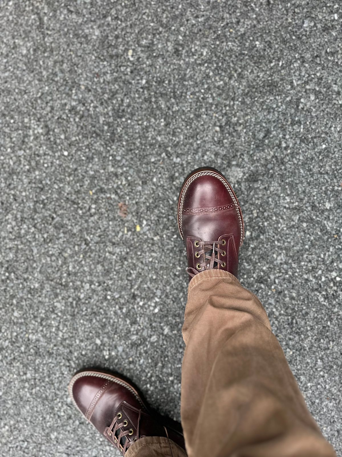 Photo by Oncomingstorm on October 2, 2024 of the Onderhoud SVC03 Service Boot in Horween Color 8 Shell Cordovan & Wickett & Craig Black Milled Traditional Harness.