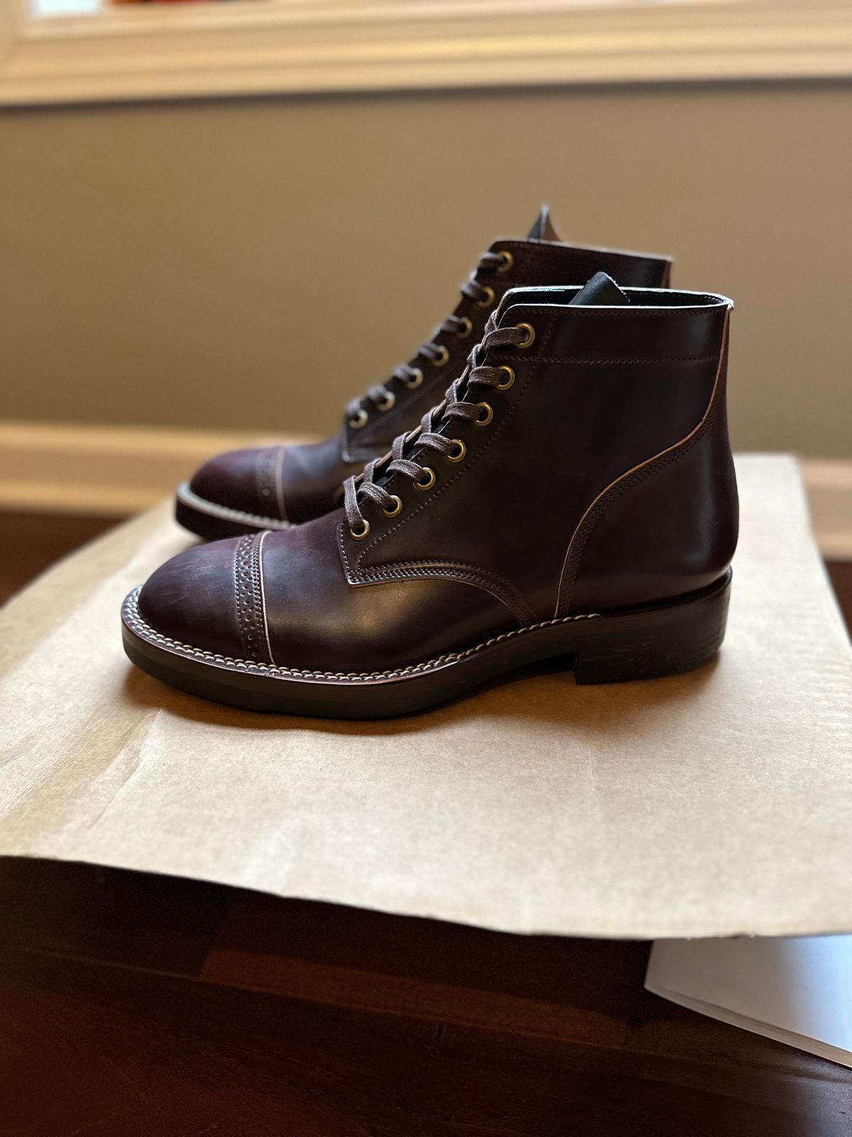 Photo by Oncomingstorm on October 3, 2024 of the Onderhoud SVC03 Service Boot in Horween Color 8 Shell Cordovan & Wickett & Craig Black Milled Traditional Harness.