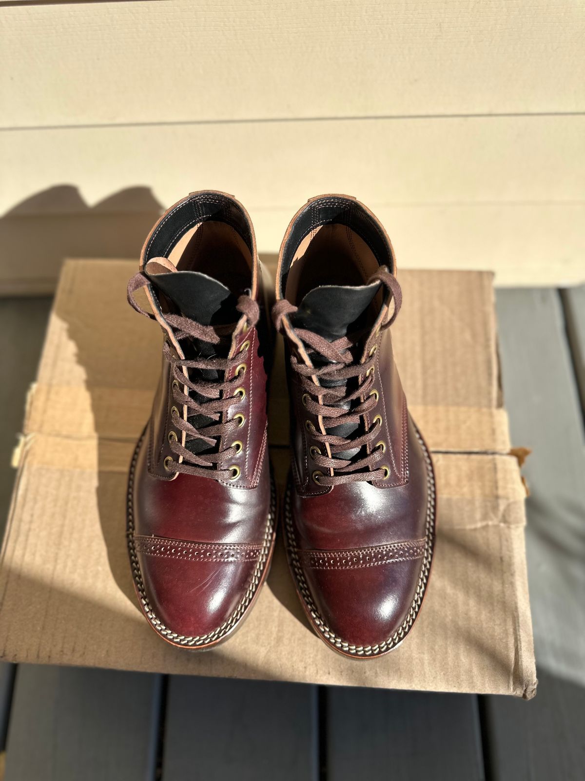 Photo by Oncomingstorm on November 3, 2024 of the Onderhoud SVC03 Service Boot in Horween Color 8 Shell Cordovan & Wickett & Craig Black Milled Traditional Harness.