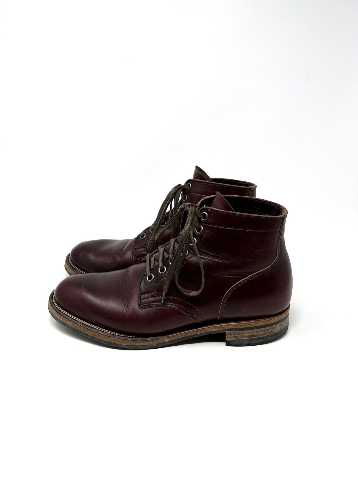 Photo by central209 on March 6, 2023 of the Viberg Service Boot in Horween Color 8 Chromexcel.