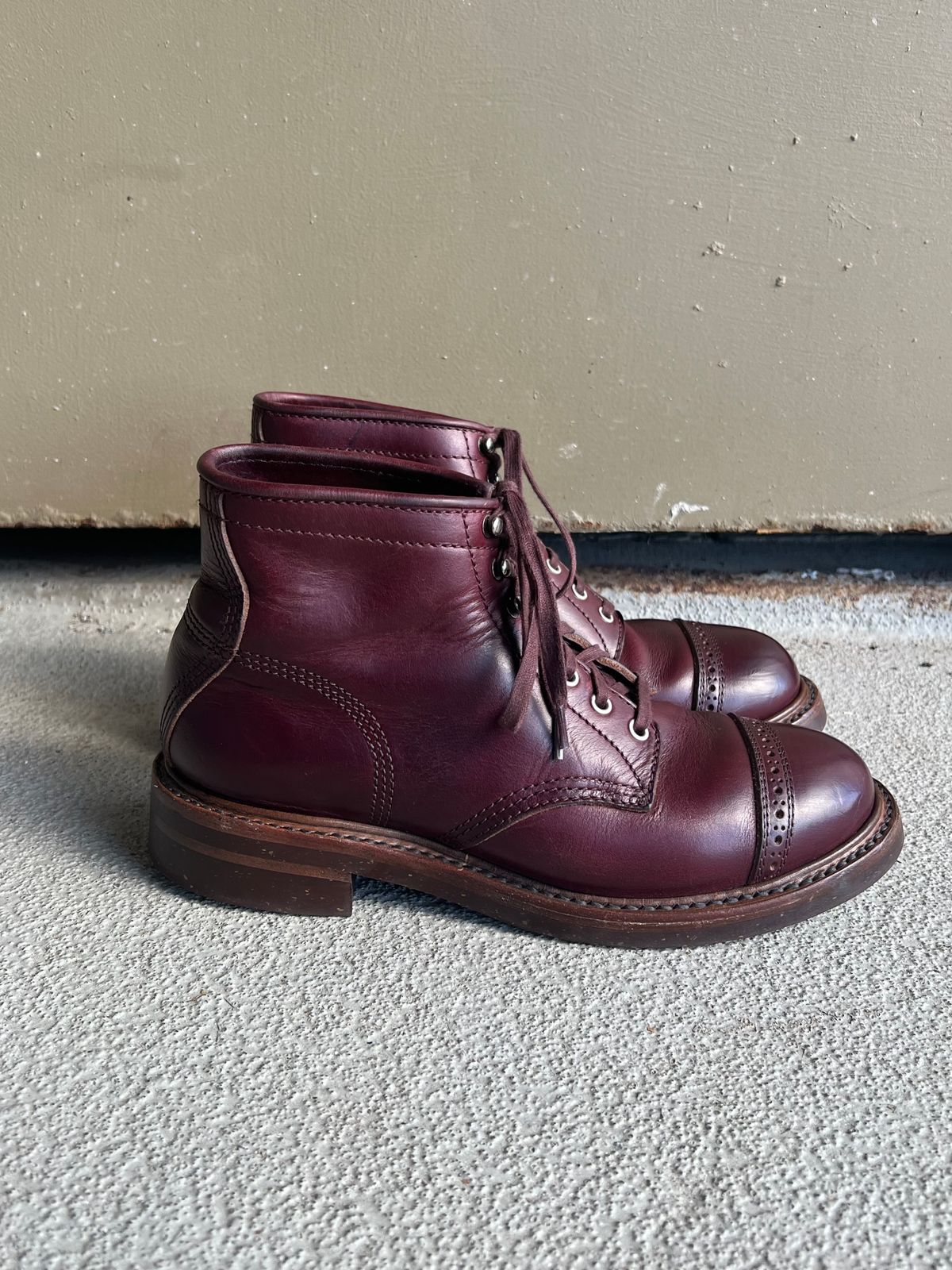 Photo by central209 on January 5, 2024 of the John Lofgren Combat Boots in Horween Burgundy Chromexcel.