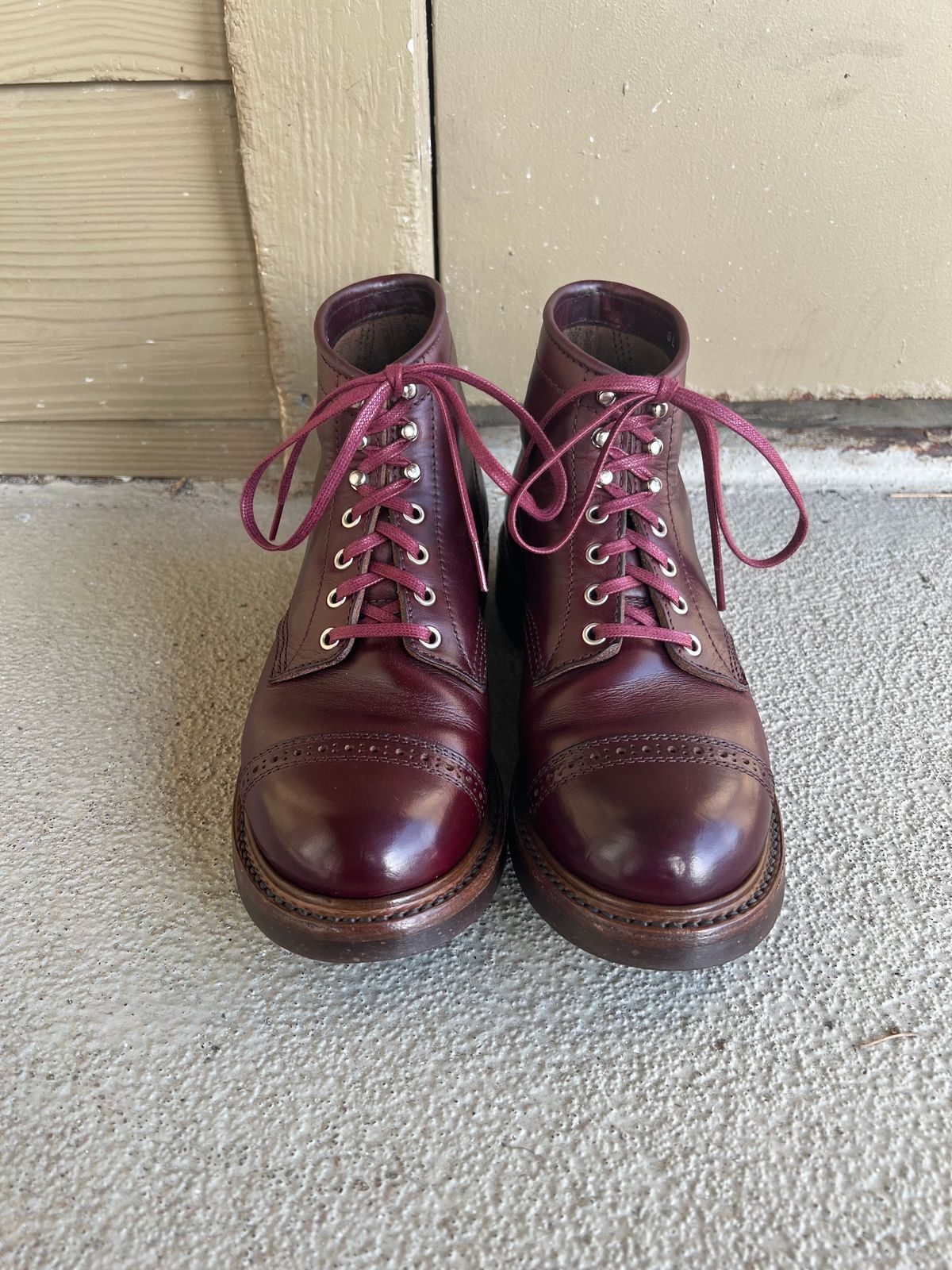 Photo by central209 on February 5, 2024 of the John Lofgren Combat Boots in Horween Burgundy Chromexcel.