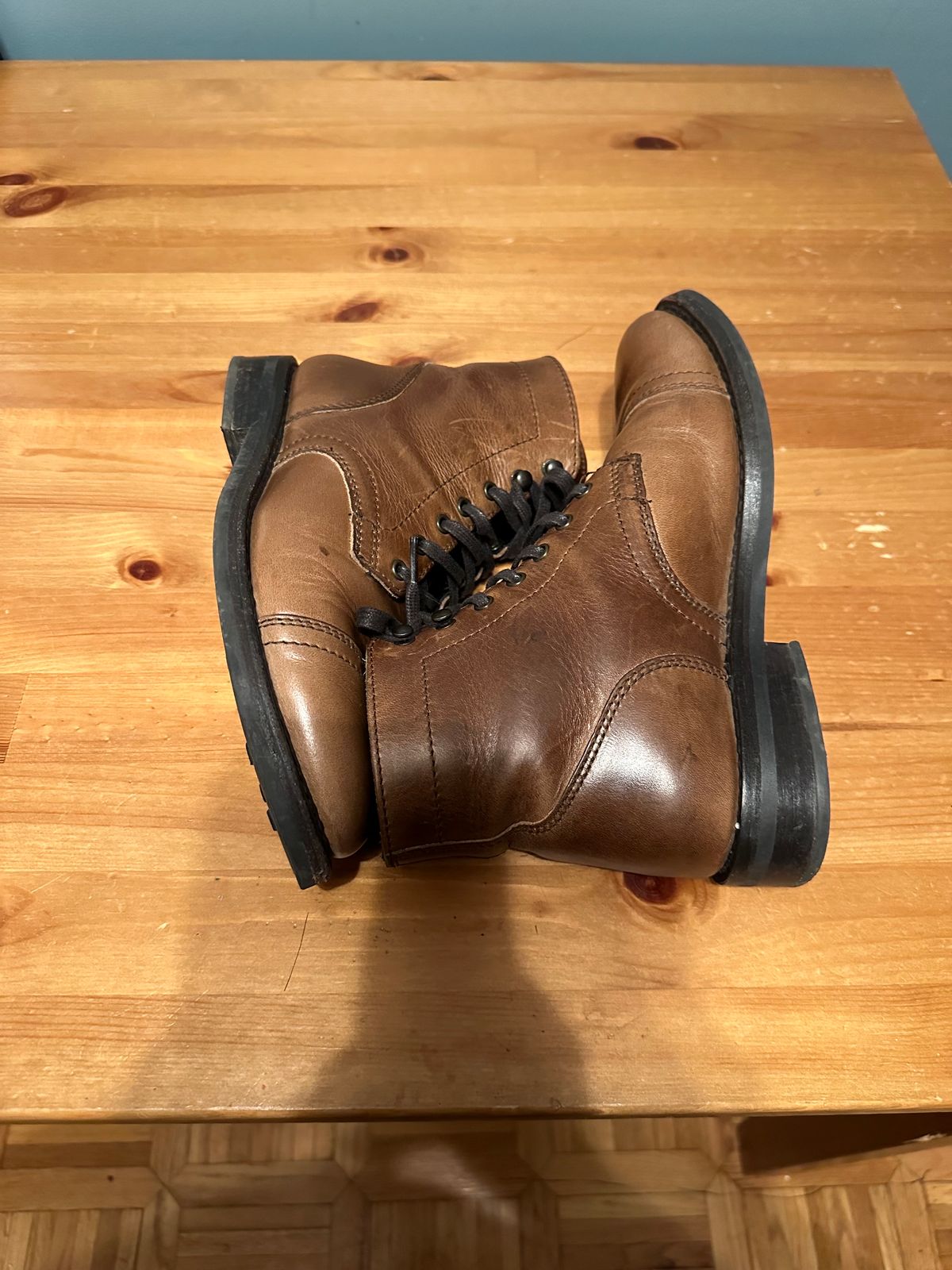 Photo by mcnamama on January 4, 2024 of the Thursday Captain in Horween Natural Chromexcel.