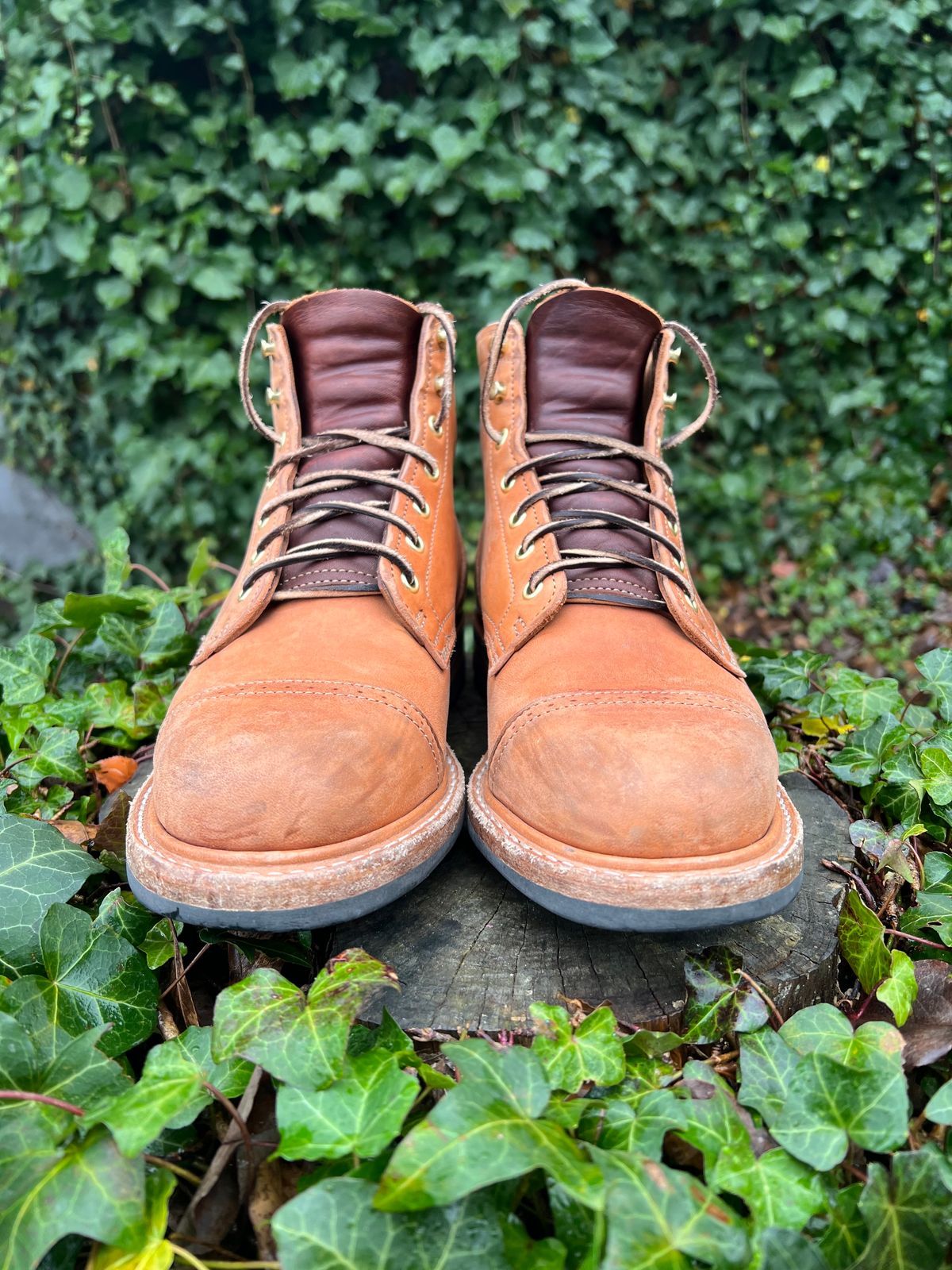 Photo by DalesLeatherworks on December 2, 2023 of the Truman Service Boot in Natural Horse Rump.