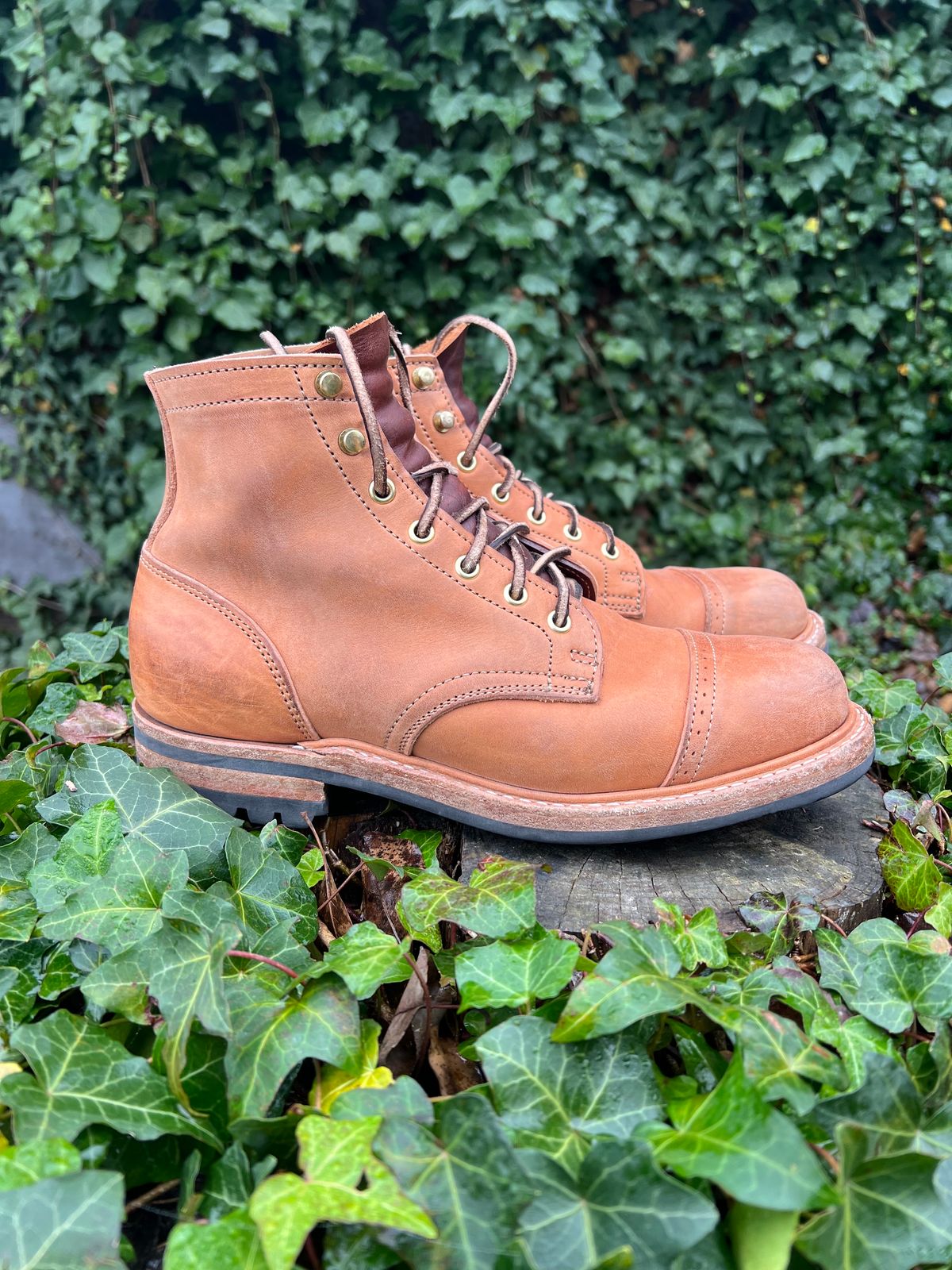 Photo by DalesLeatherworks on December 2, 2023 of the Truman Service Boot in Natural Horse Rump.