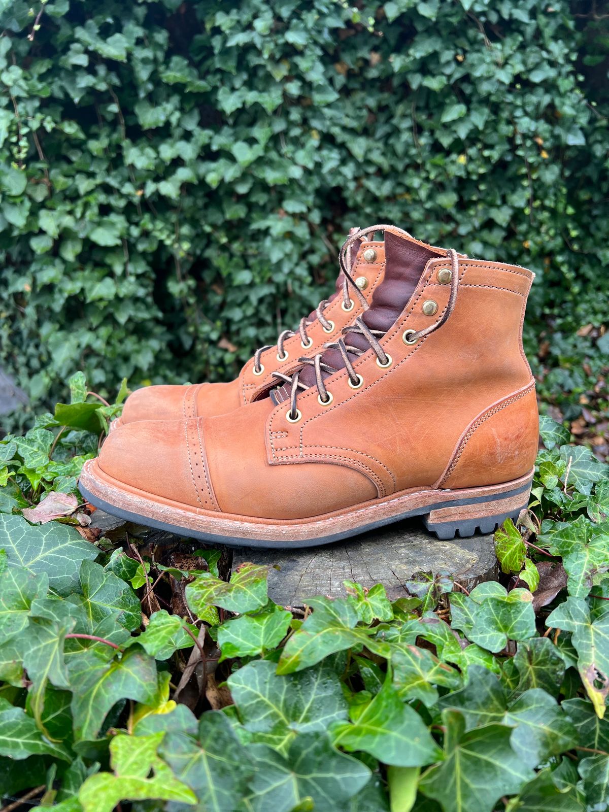 Photo by DalesLeatherworks on December 2, 2023 of the Truman Service Boot in Natural Horse Rump.