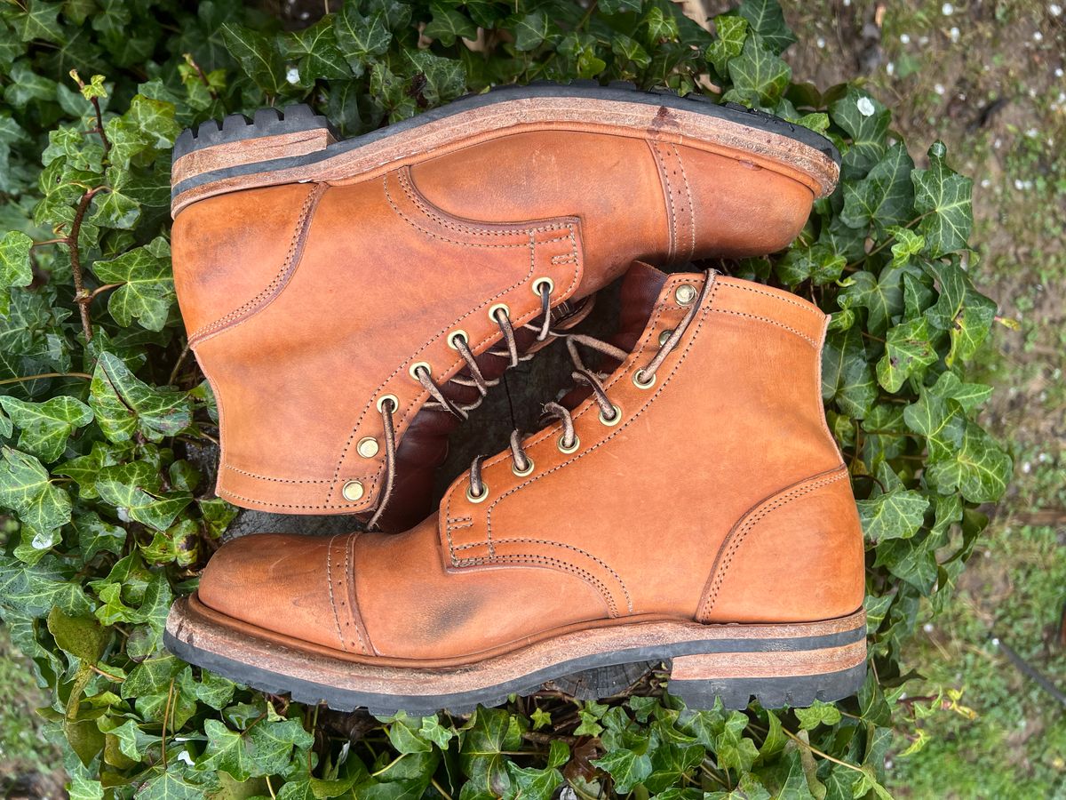 Photo by DalesLeatherworks on April 4, 2024 of the Truman Service Boot in Natural Horse Rump.