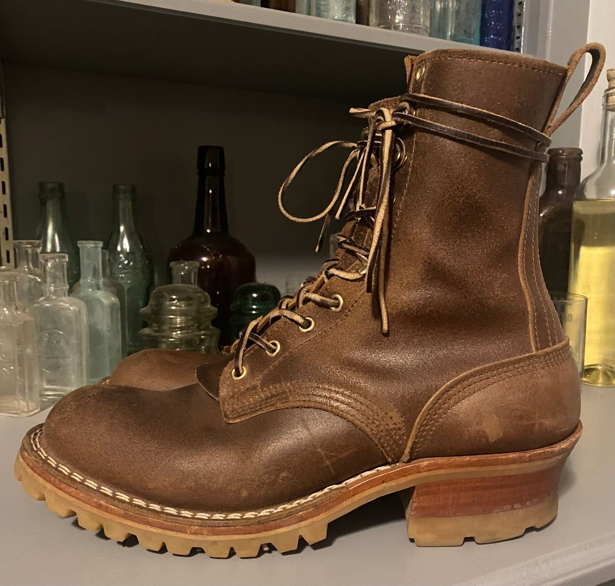 Photo by CJBennett411 on December 4, 2023 of the Nicks Unknown Model in Horween Brown Waxed Flesh.