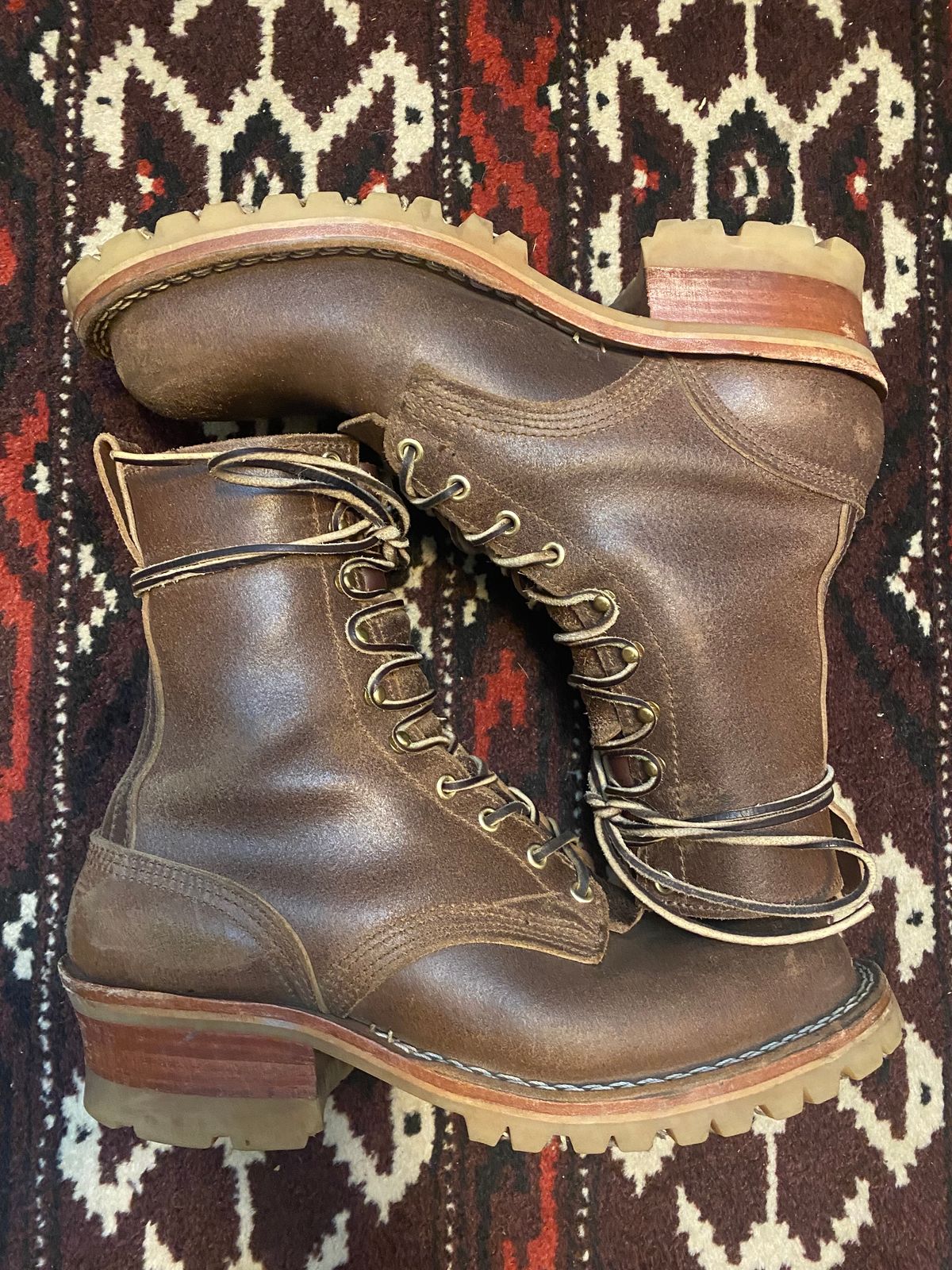 Photo by CJBennett411 on December 4, 2023 of the Nicks Unknown Model in Horween Brown Waxed Flesh.