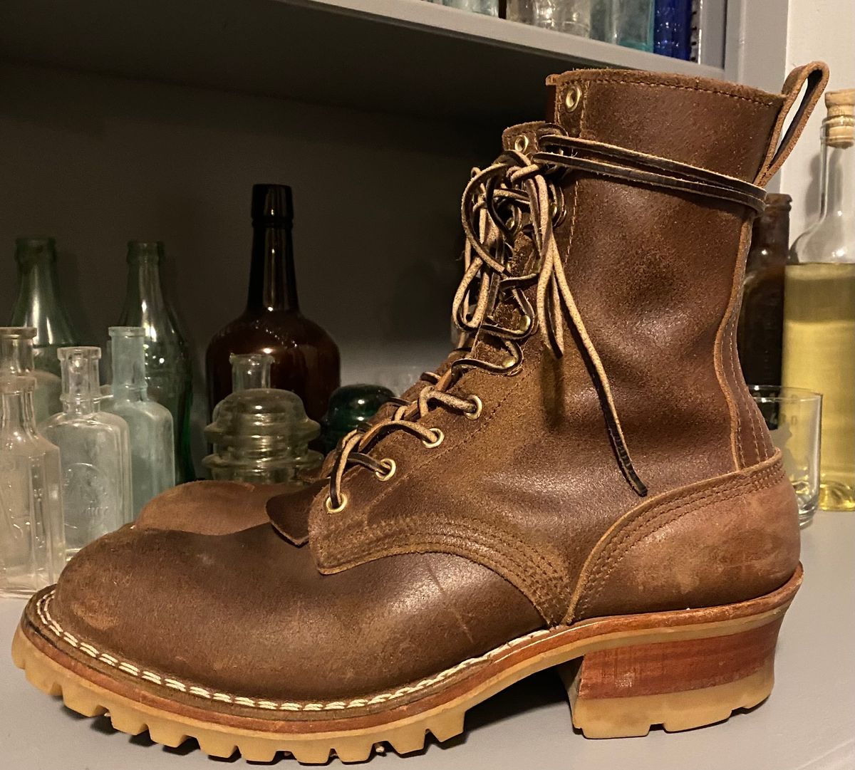 Photo by CJBennett411 on January 3, 2024 of the Nicks Unknown Model in Horween Brown Waxed Flesh.