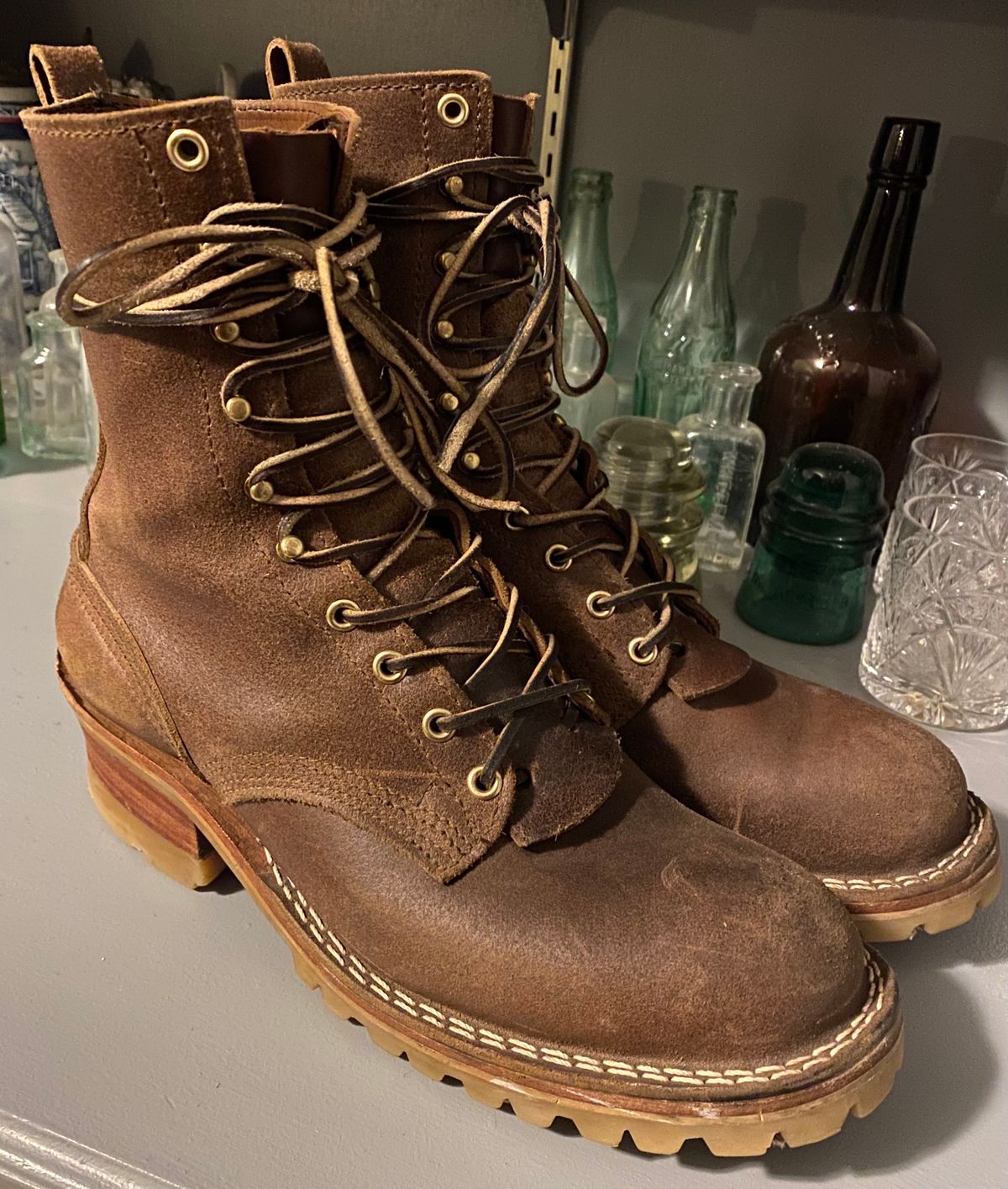 Photo by CJBennett411 on January 3, 2024 of the Nicks Unknown Model in Horween Brown Waxed Flesh.