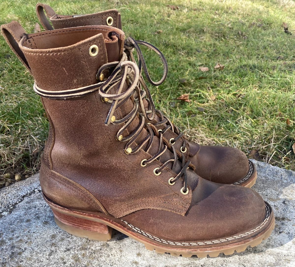 Photo by CJBennett411 on February 3, 2024 of the Nicks Unknown Model in Horween Brown Waxed Flesh.