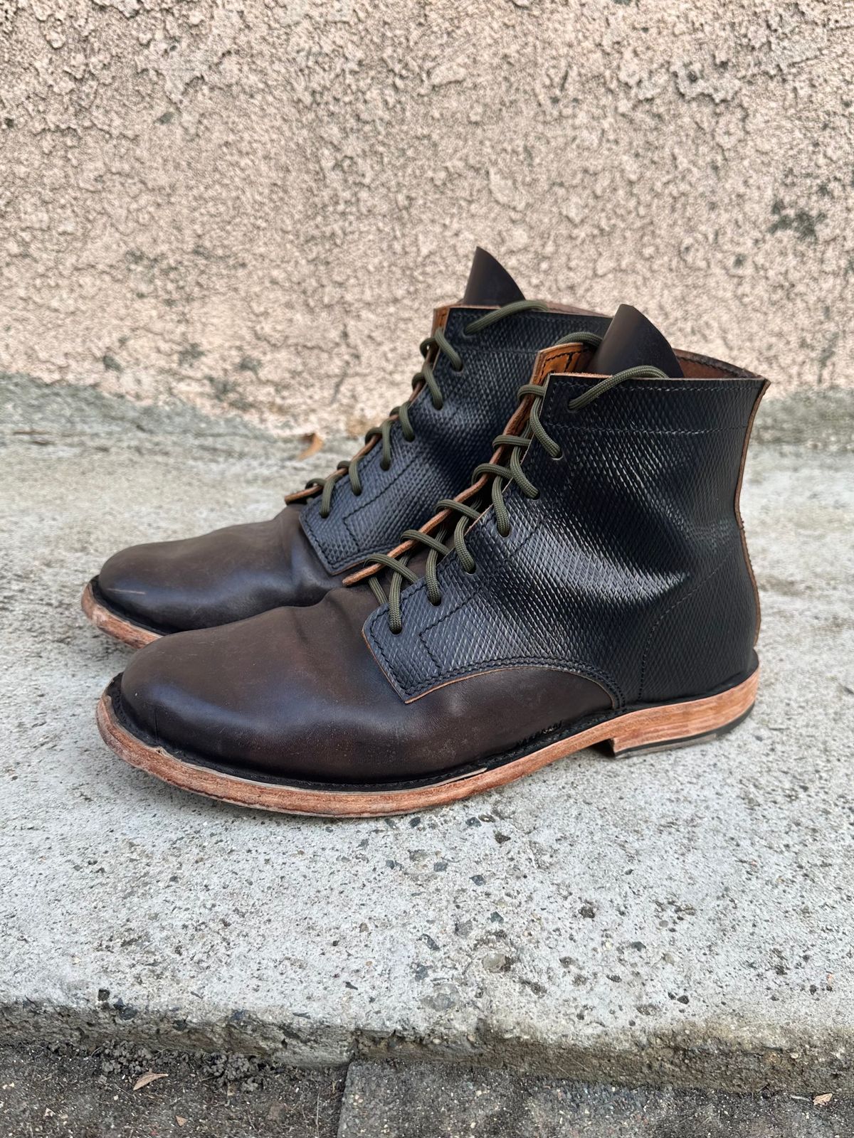 Photo by Da_Desired on February 5, 2025 of the Self-Made Service Boot in Metta Catharina Shell Cordovan.