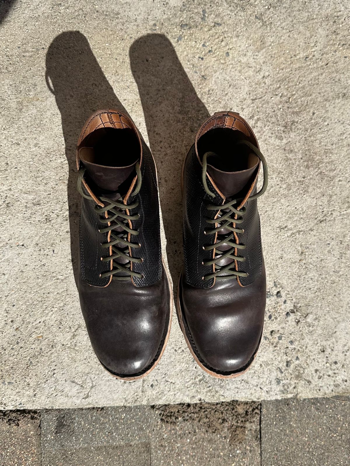 Photo by Da_Desired on April 5, 2025 of the Self-Made Service Boot in Metta Catharina Shell Cordovan.