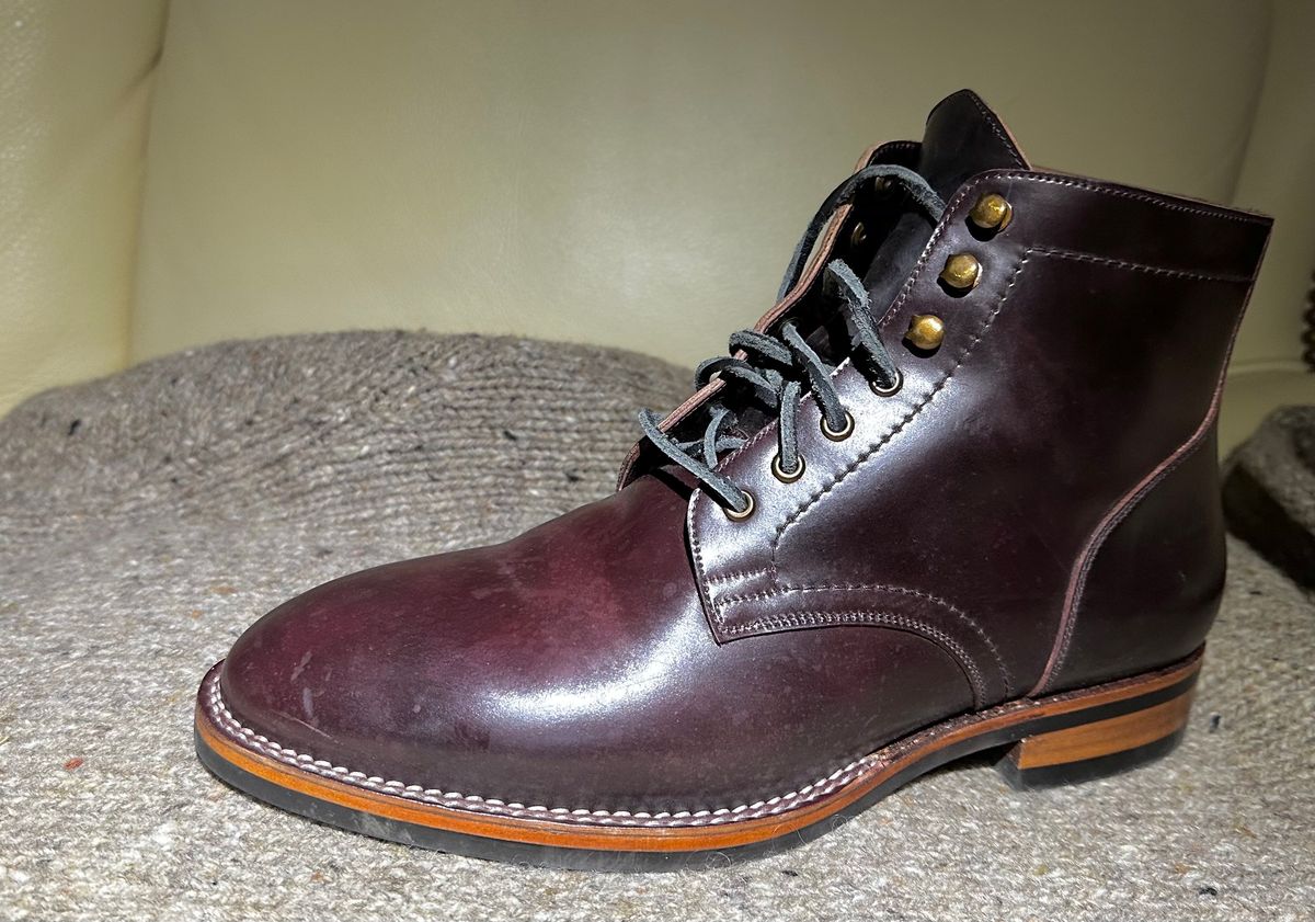 Photo by Bobhabsolute on November 5, 2023 of the Blkbrd Shoemaker Rudiger Service Boot in Horween Color 8 Shell Cordovan.