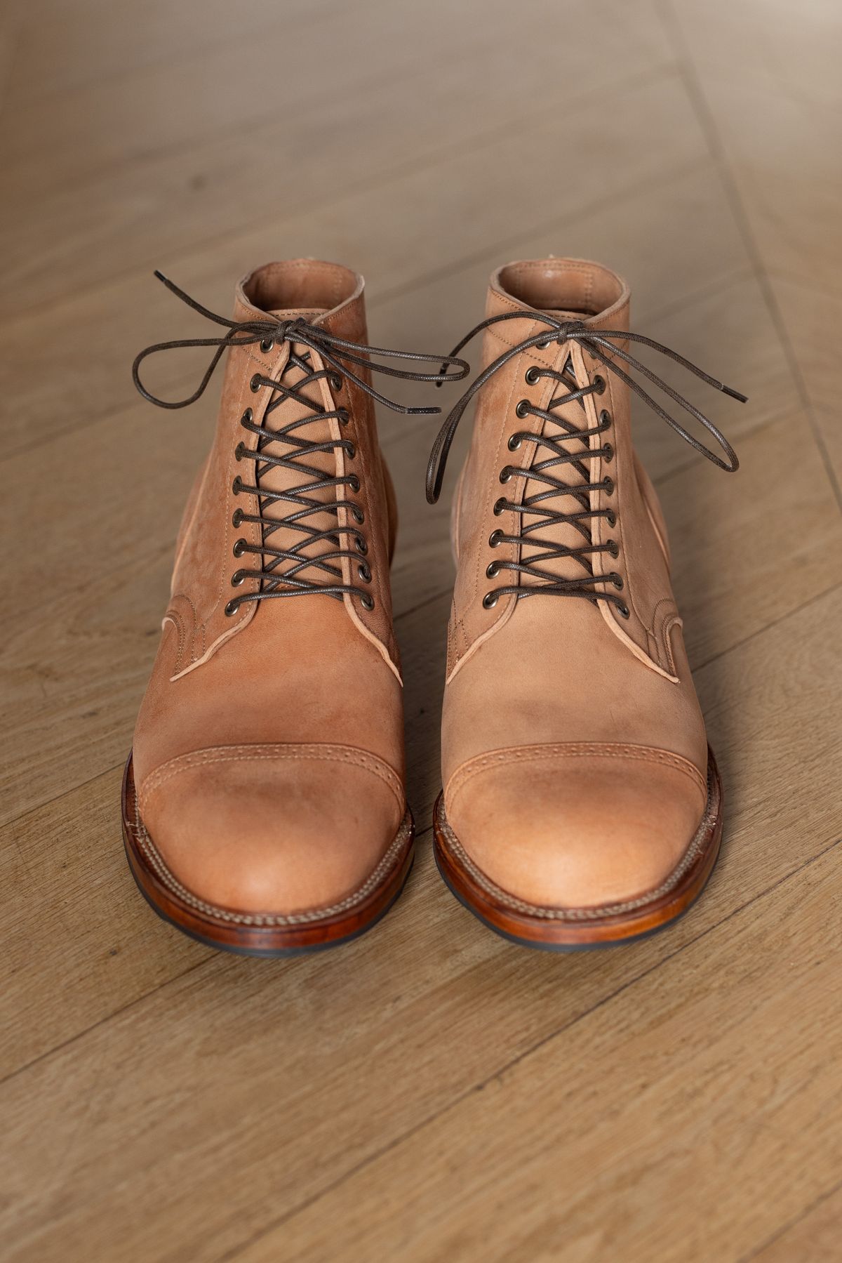 Photo by PatinaTurner on October 2, 2023 of the Viberg Service Boot BCT in Horween Natural Crust Double Cordovan.
