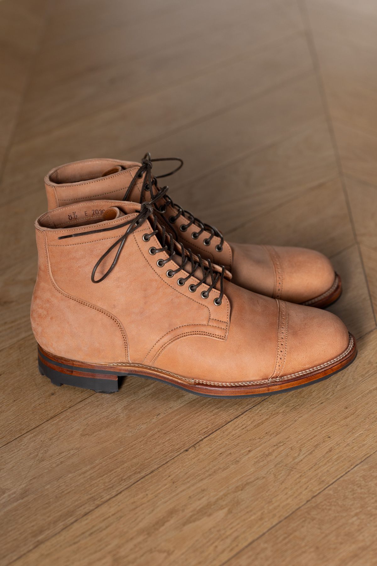 Photo by PatinaTurner on October 2, 2023 of the Viberg Service Boot BCT in Horween Natural Crust Double Cordovan.