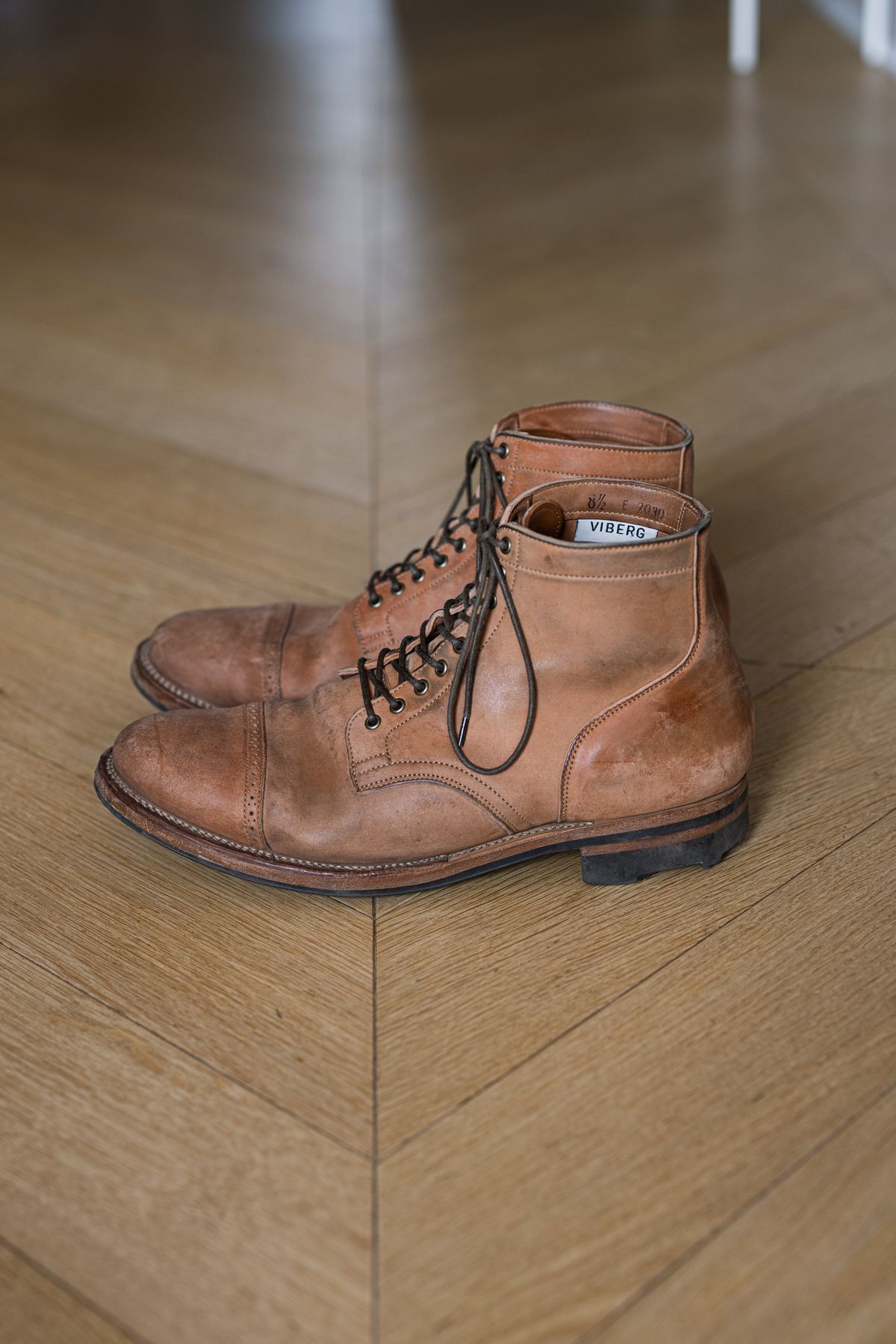 Photo by PatinaTurner on November 3, 2023 of the Viberg Service Boot BCT in Horween Natural Crust Double Cordovan.