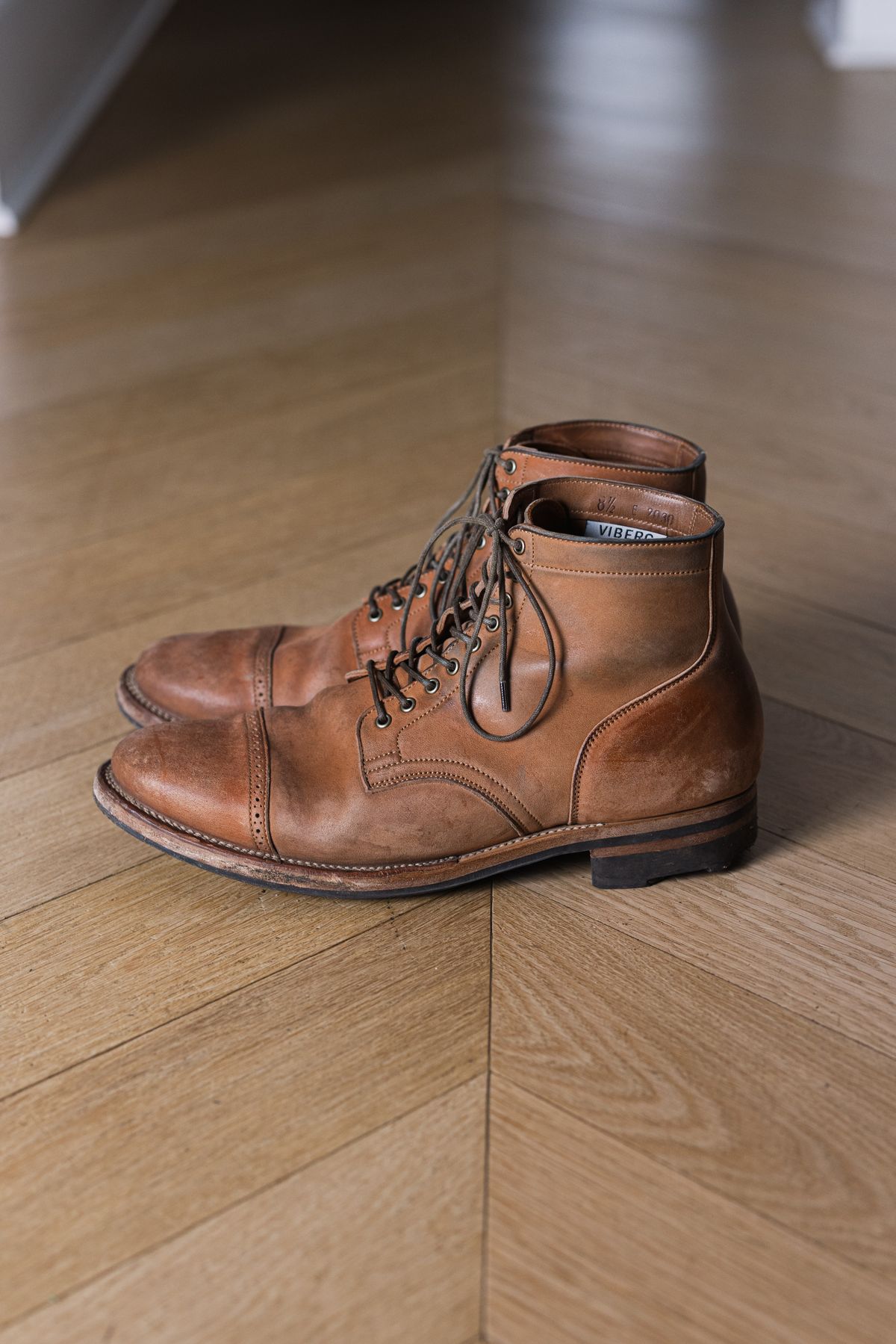 Photo by PatinaTurner on December 4, 2023 of the Viberg Service Boot BCT in Horween Natural Crust Double Cordovan.