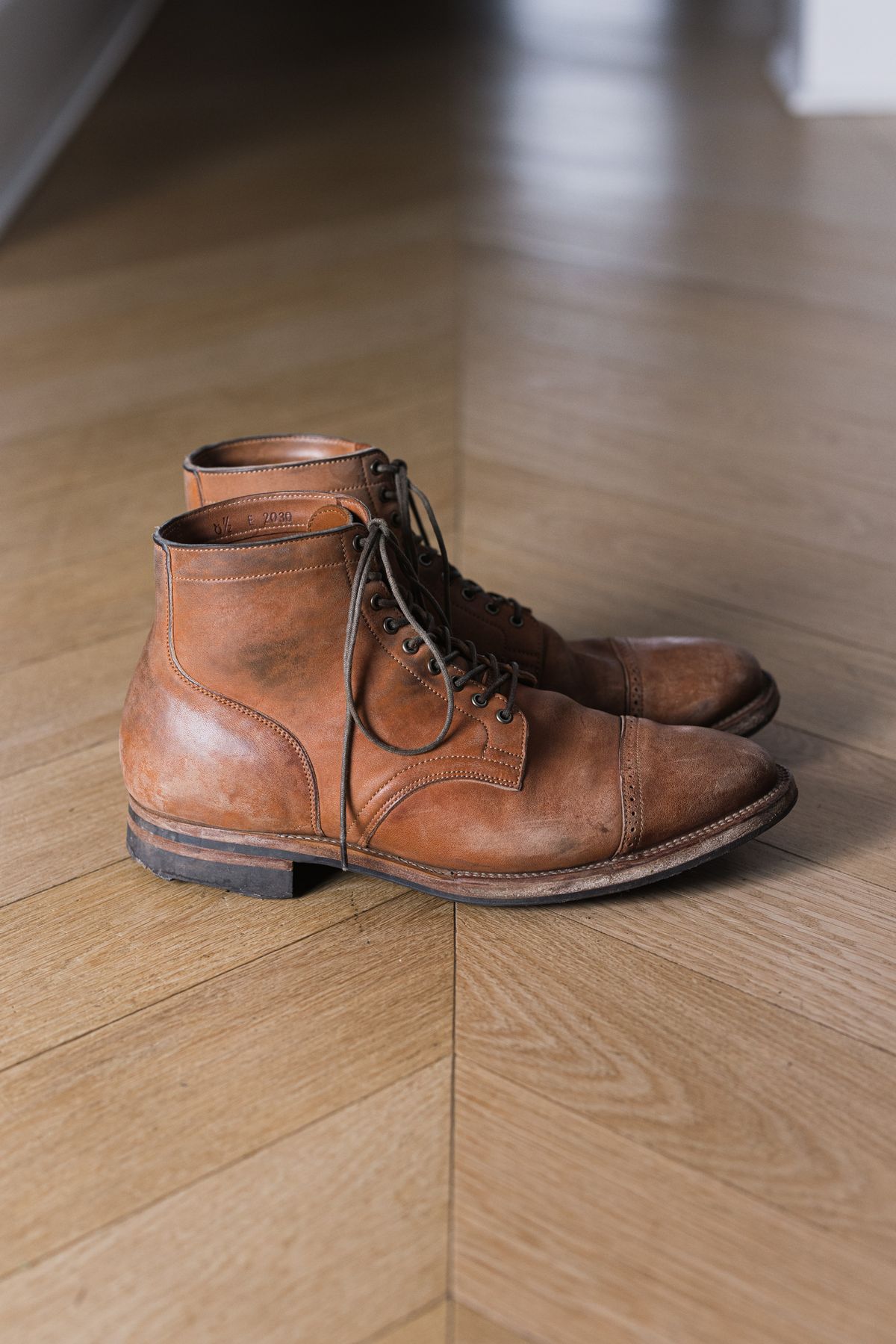 Photo by PatinaTurner on December 4, 2023 of the Viberg Service Boot BCT in Horween Natural Crust Double Cordovan.