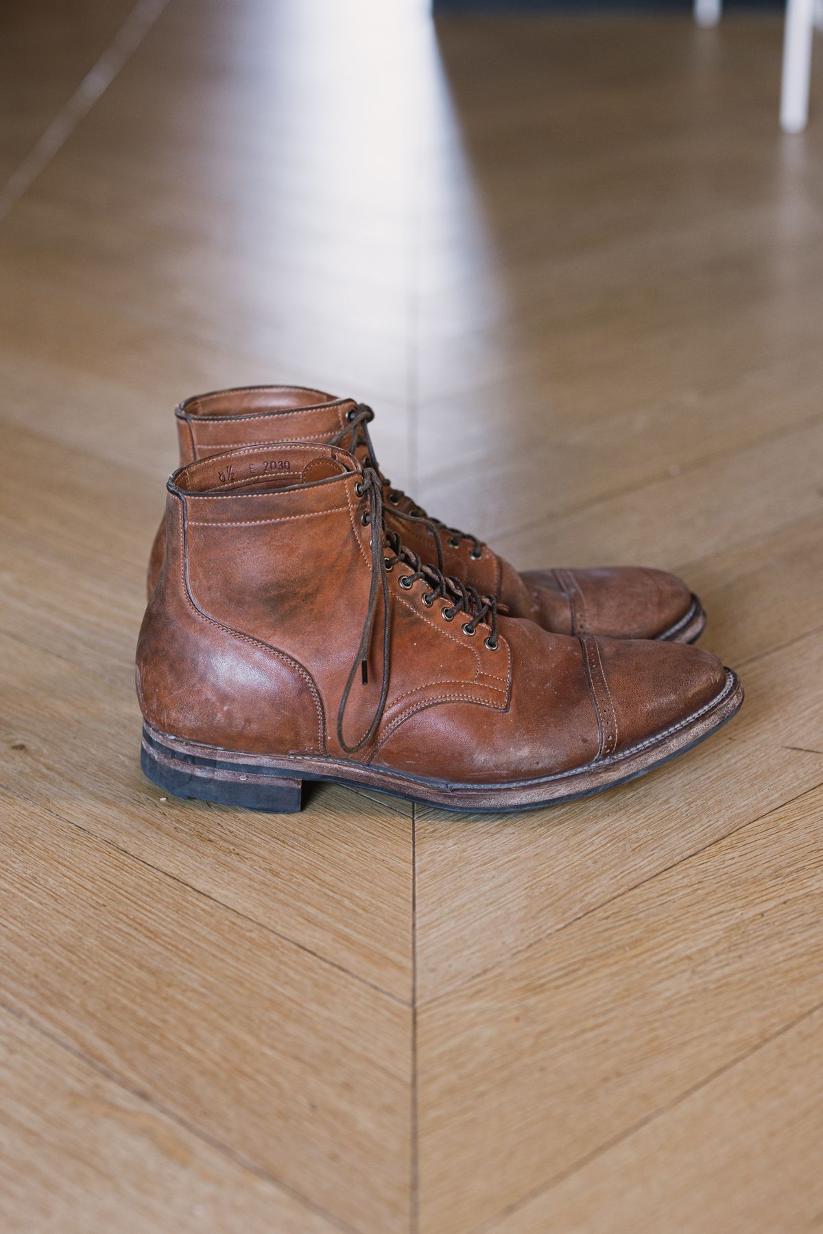 Photo by PatinaTurner on January 4, 2024 of the Viberg Service Boot BCT in Horween Natural Crust Double Cordovan.
