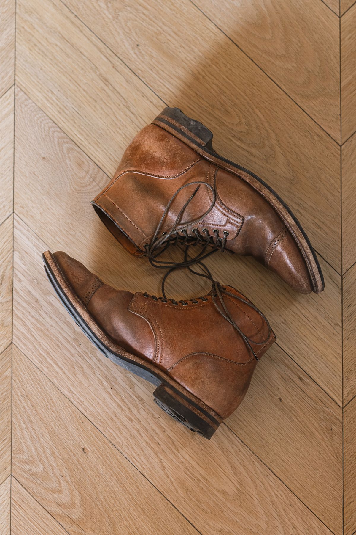 Photo by PatinaTurner on February 5, 2024 of the Viberg Service Boot BCT in Horween Natural Crust Double Cordovan.