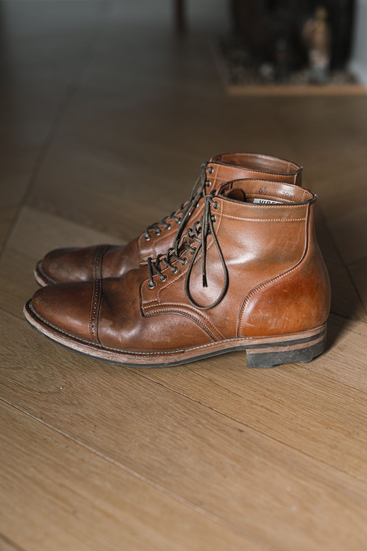 Photo by PatinaTurner on March 5, 2024 of the Viberg Service Boot BCT in Horween Natural Crust Double Cordovan.