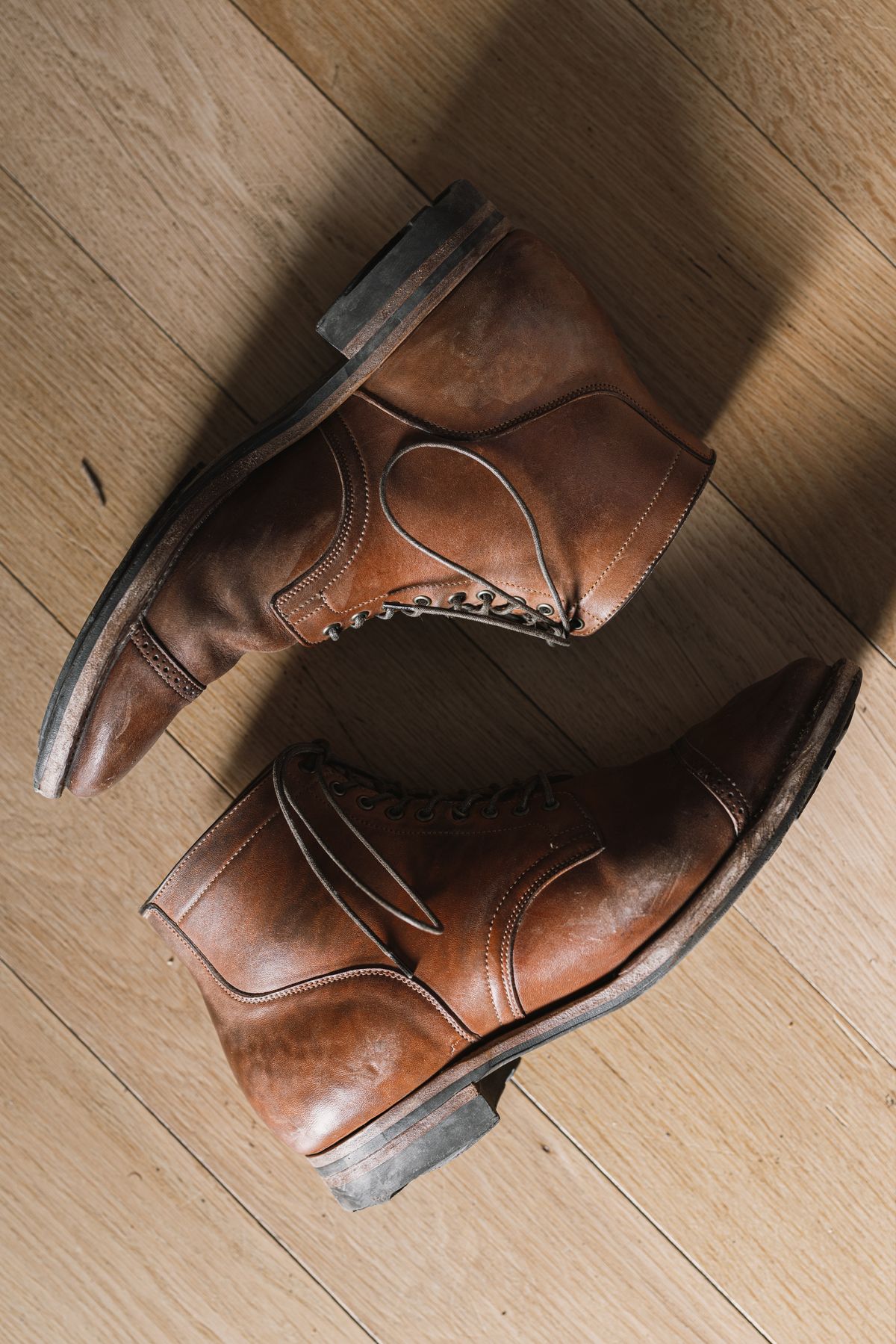 Photo by PatinaTurner on March 5, 2024 of the Viberg Service Boot BCT in Horween Natural Crust Double Cordovan.