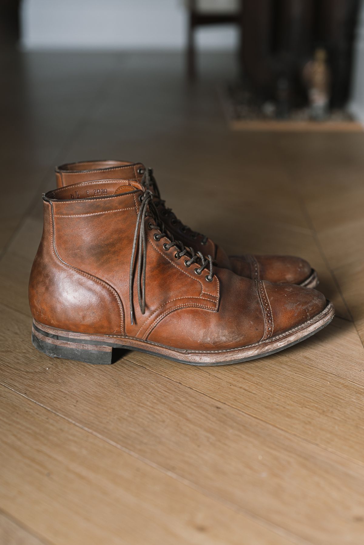 Photo by PatinaTurner on March 5, 2024 of the Viberg Service Boot BCT in Horween Natural Crust Double Cordovan.