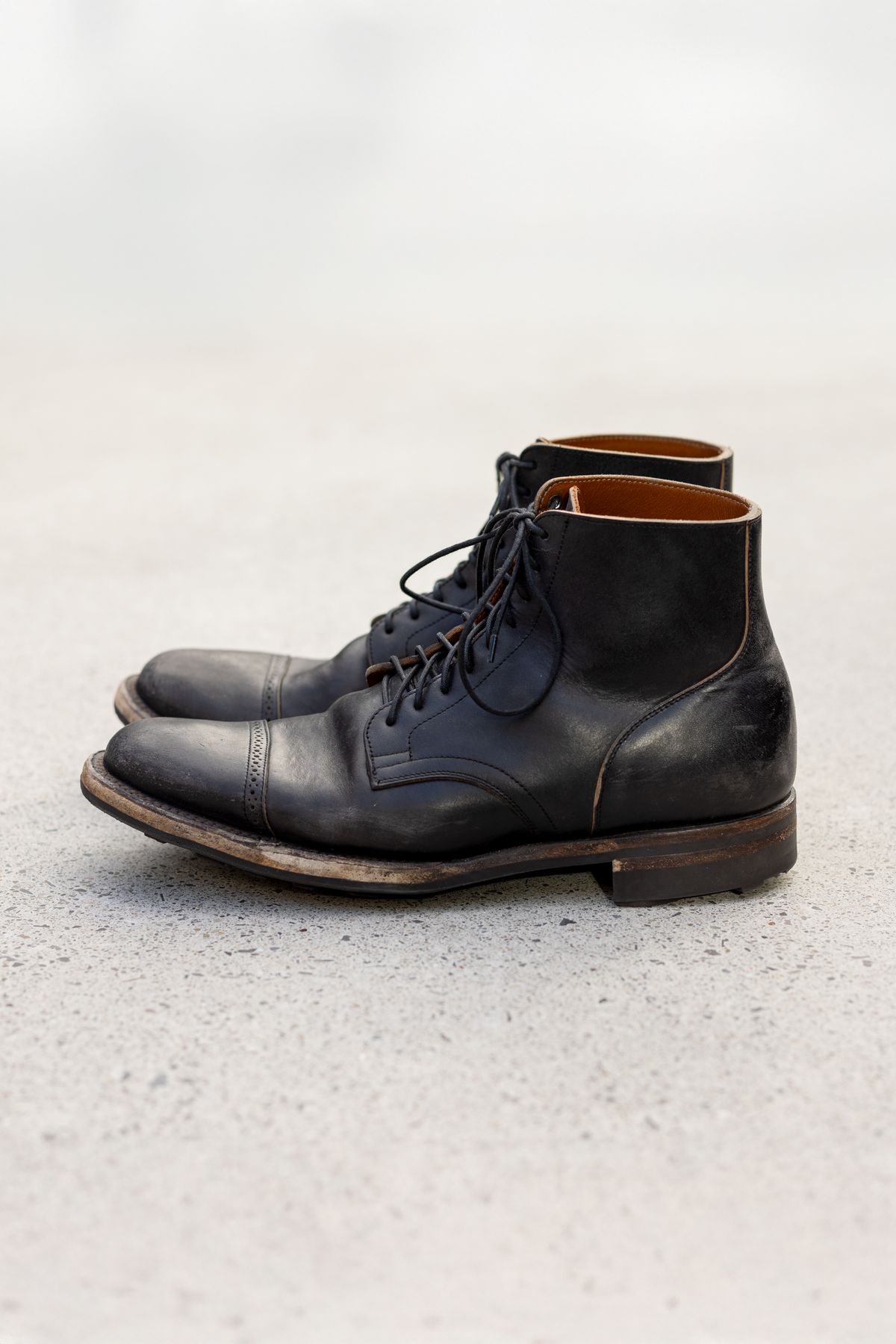 Photo by PatinaTurner on January 5, 2025 of the Viberg Service Boot BCT in Maryam Nero Horsebutt.