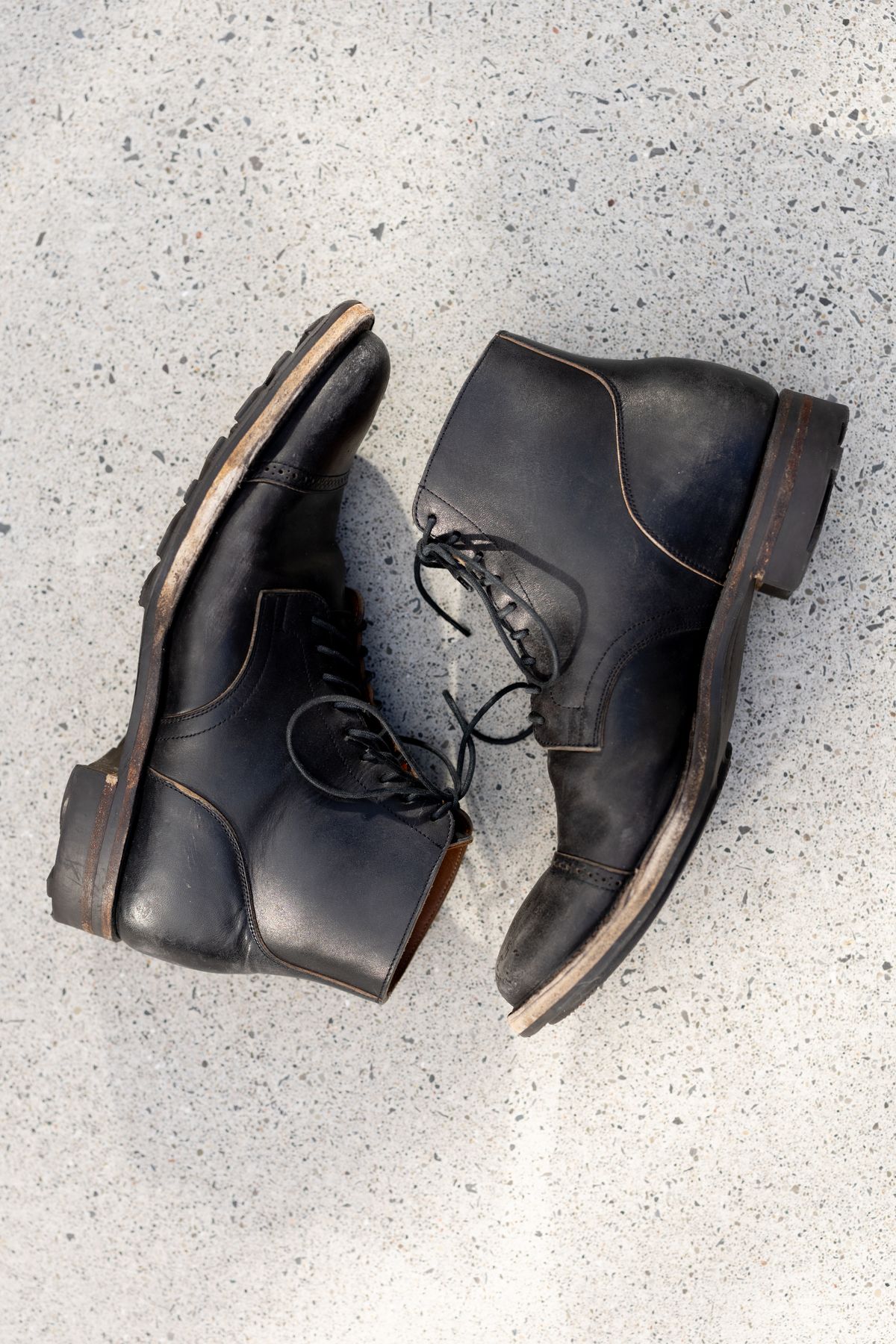 Photo by PatinaTurner on January 5, 2025 of the Viberg Service Boot BCT in Maryam Nero Horsebutt.