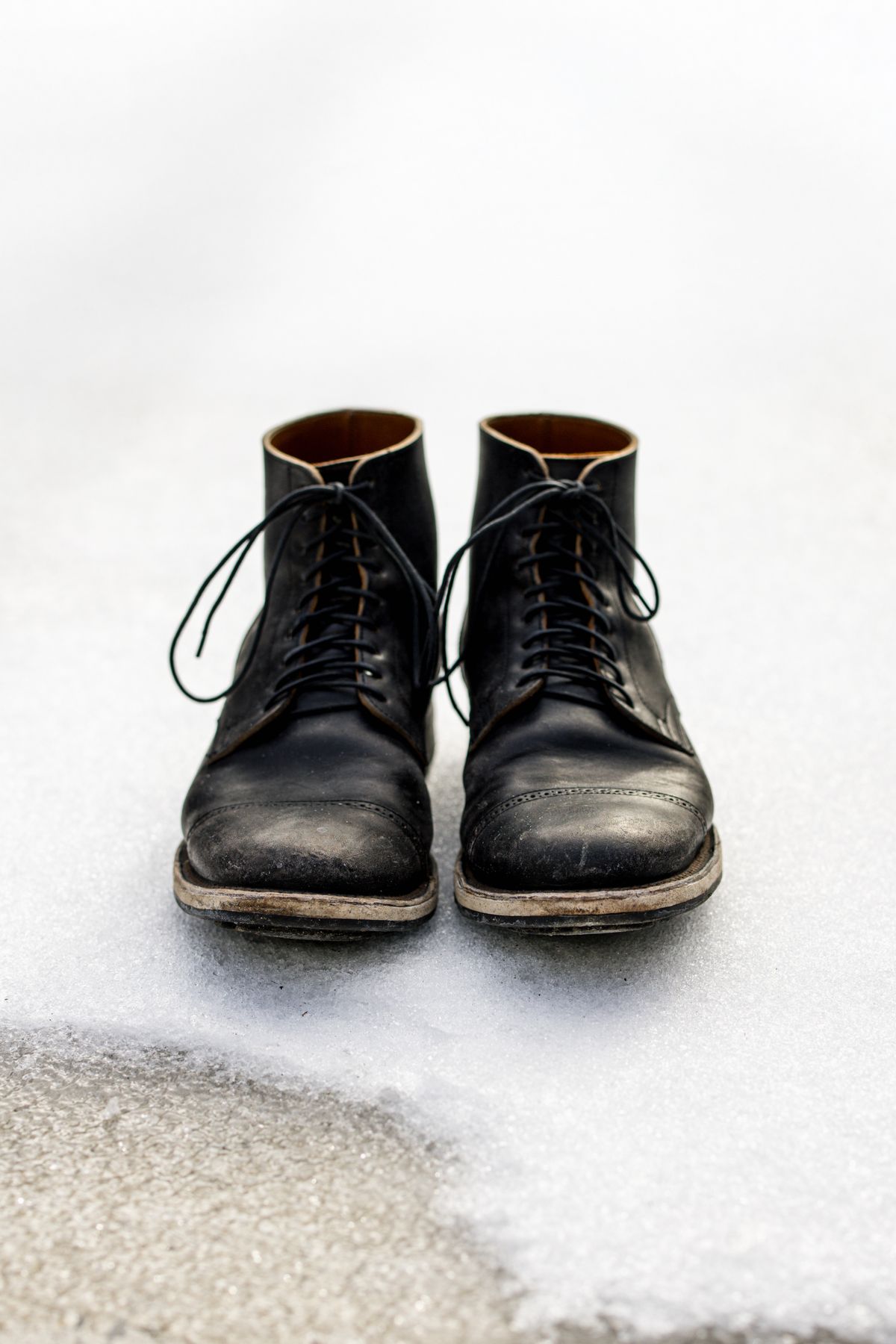 Photo by PatinaTurner on February 5, 2025 of the Viberg Service Boot BCT in Maryam Nero Horsebutt.