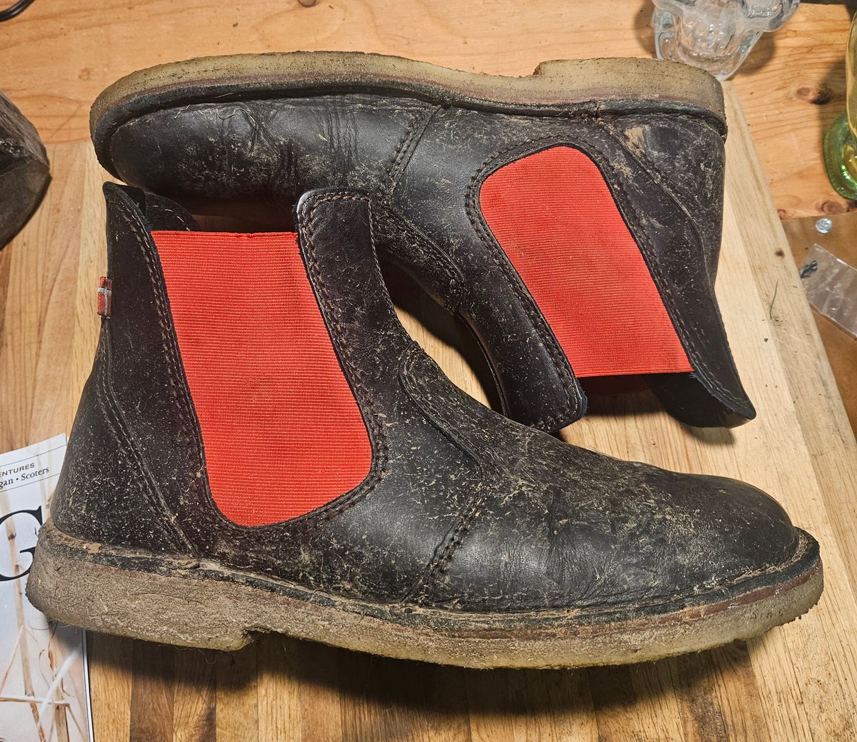 Photo by Mobius_Mustache on January 5, 2026 of the Duckfeet Roskilde in Terracare Black.