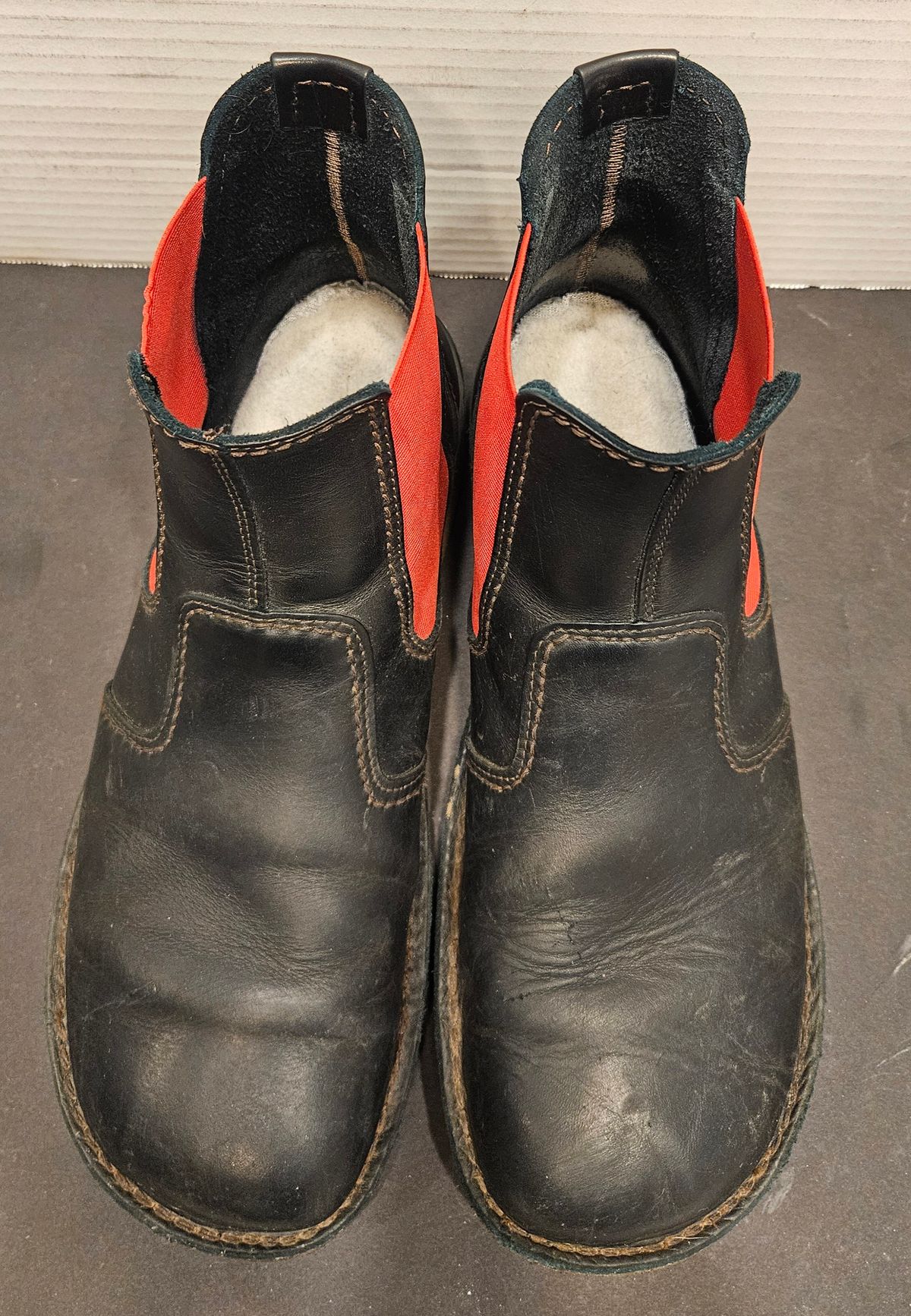 Photo by Mobius_Mustache on February 3, 2026 of the Duckfeet Roskilde in Terracare Black.