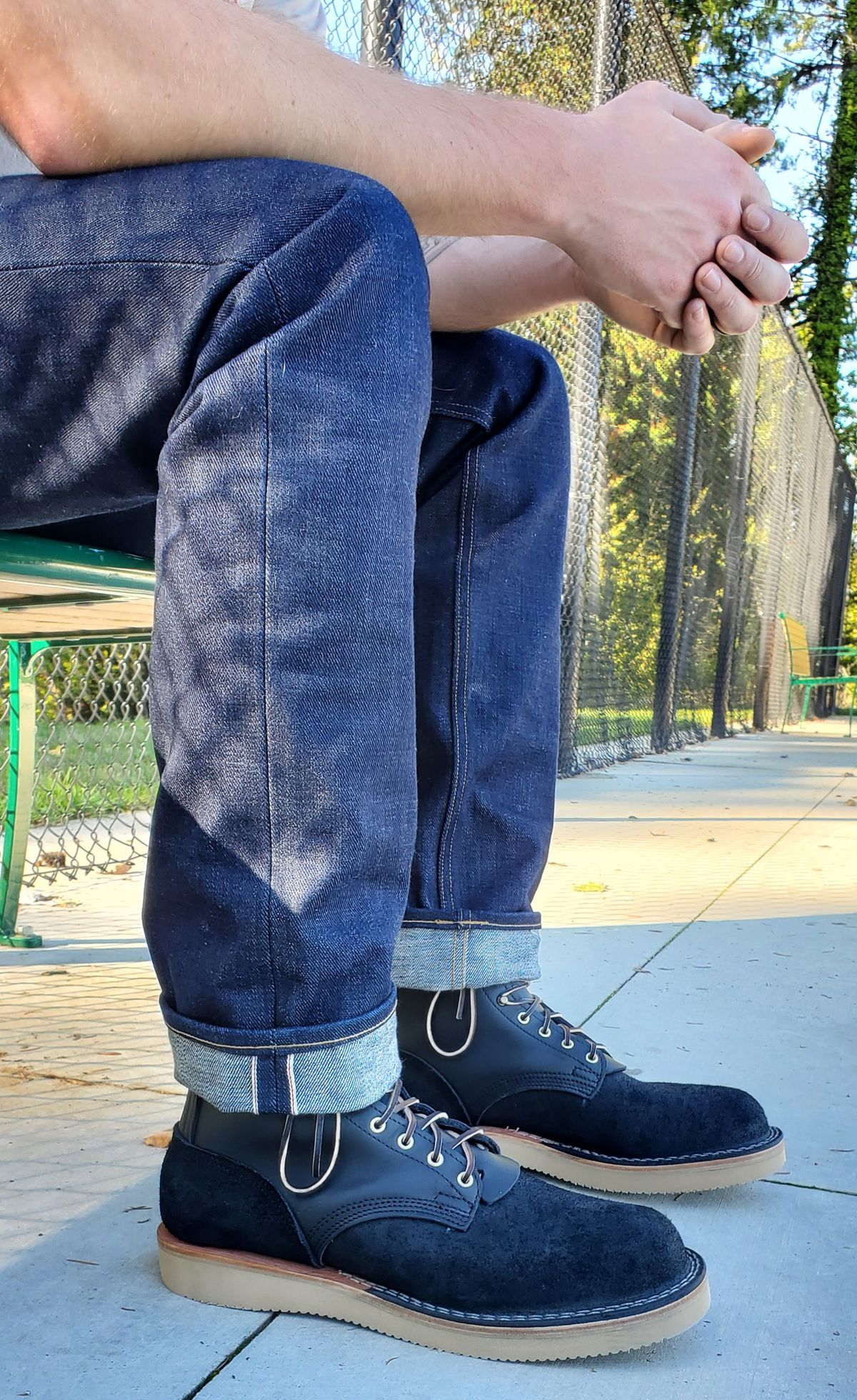 Photo by Mobius_Mustache on October 1, 2023 of the Nicks Traveler in Seidel MaxSupport Black Roughout.