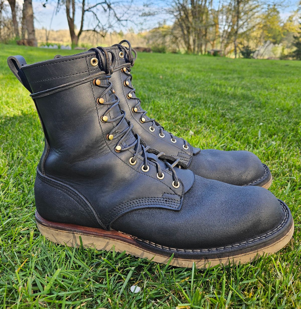 Photo by Mobius_Mustache on April 3, 2024 of the Nicks Traveler in Seidel MaxSupport Black Roughout.