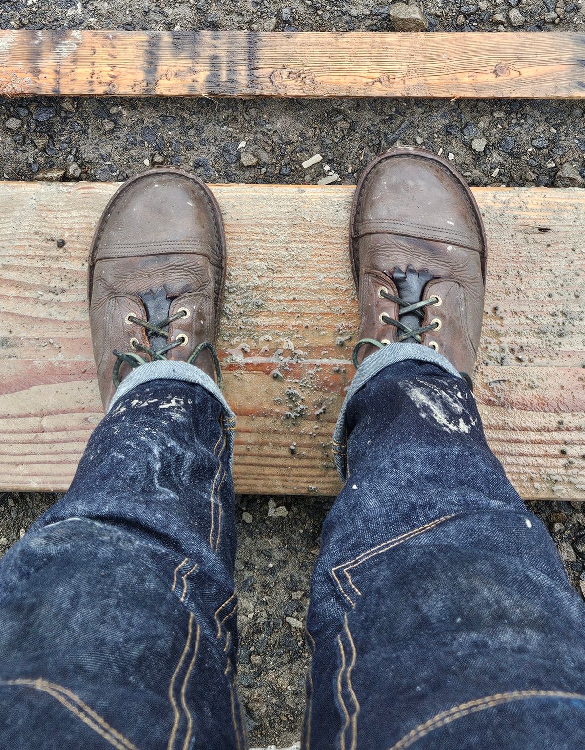 Photo by Mobius_Mustache on March 4, 2025 of the Jim Green African Ranger Barefoot Boot in Fudge Crazy Horse.