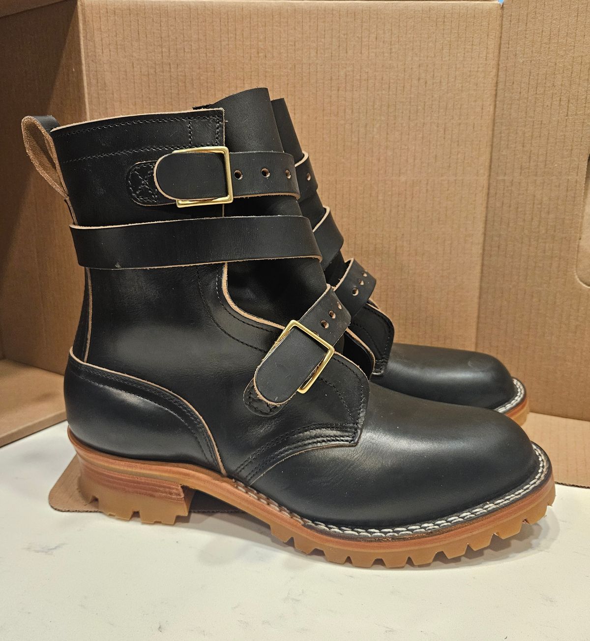 Photo by Mobius_Mustache on October 1, 2025 of the Nicks TankerPro in Horween Black Chromexcel.